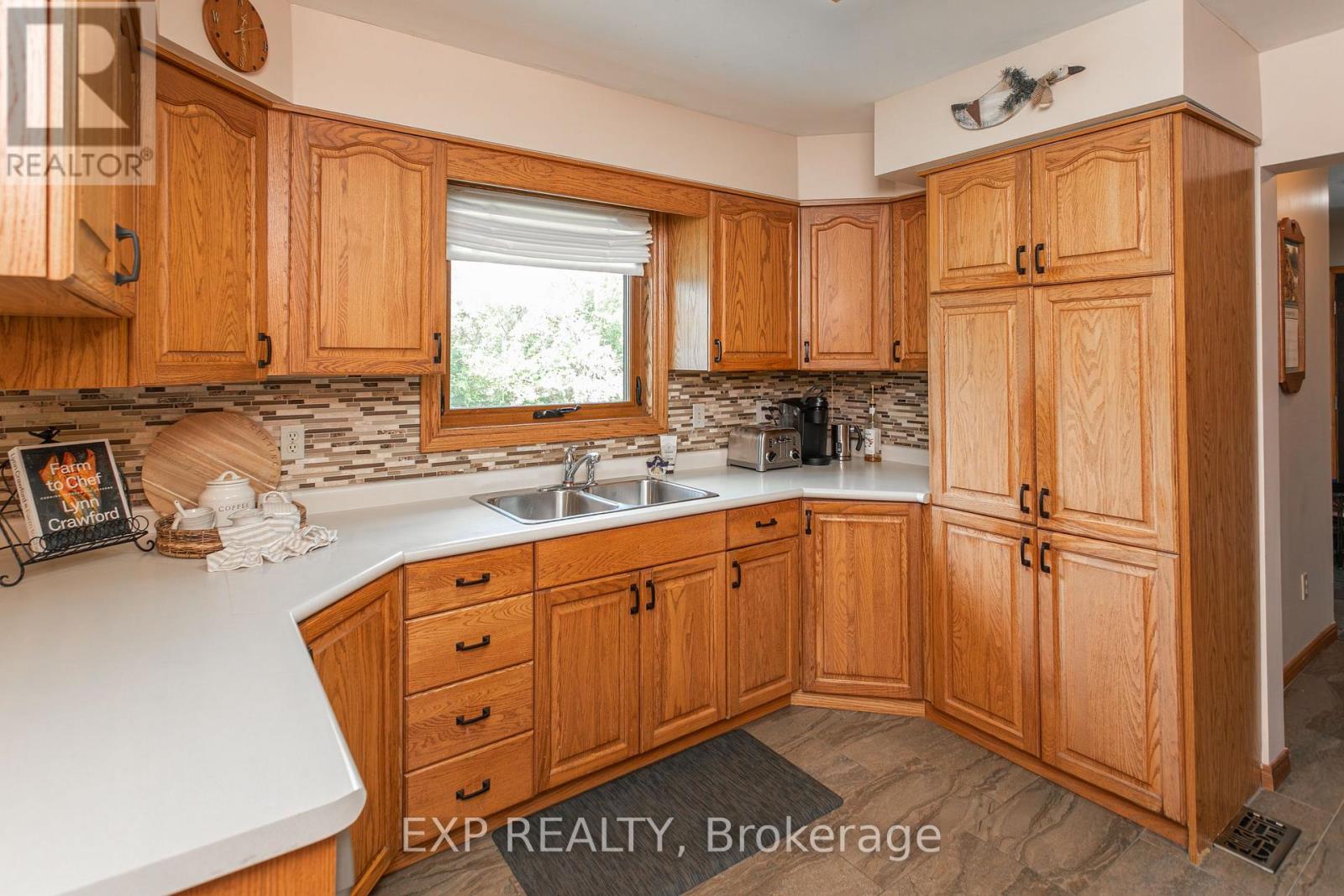 23401 Melbourne Road Property Photo 19