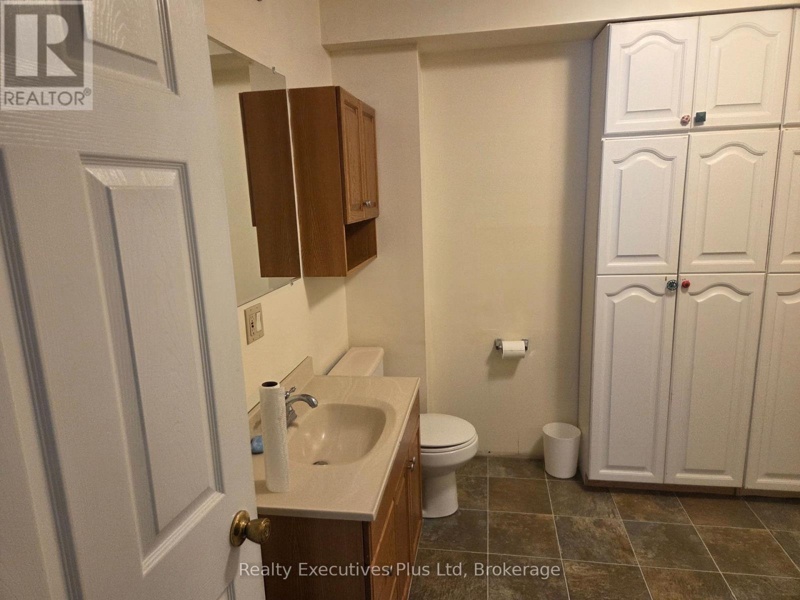 85 Ladds Road Property Photo 31