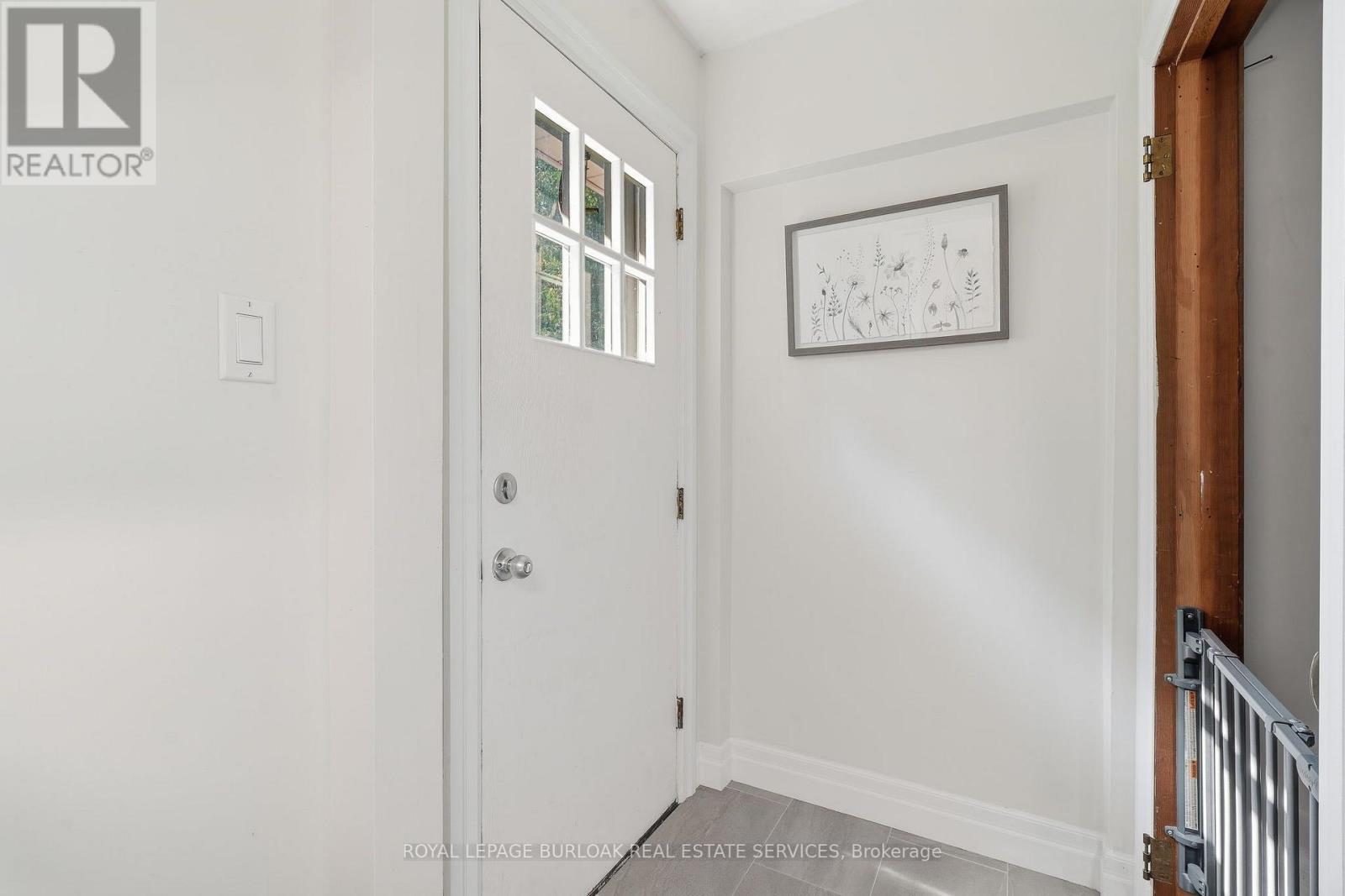 670 Thompson Road Property Photo 6