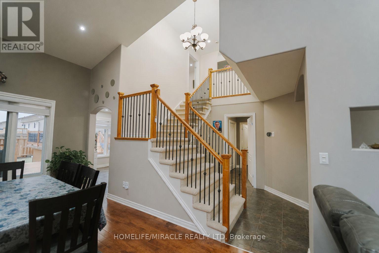 6978 Shannon Drive Property Photo 8
