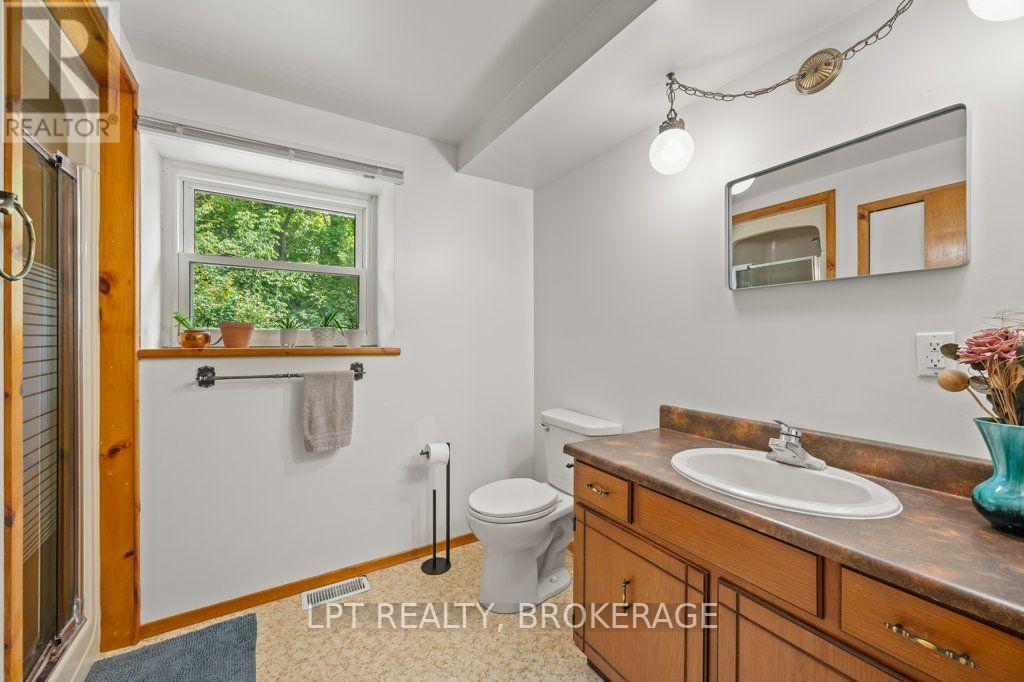 1922 Dover Road Property Photo 15