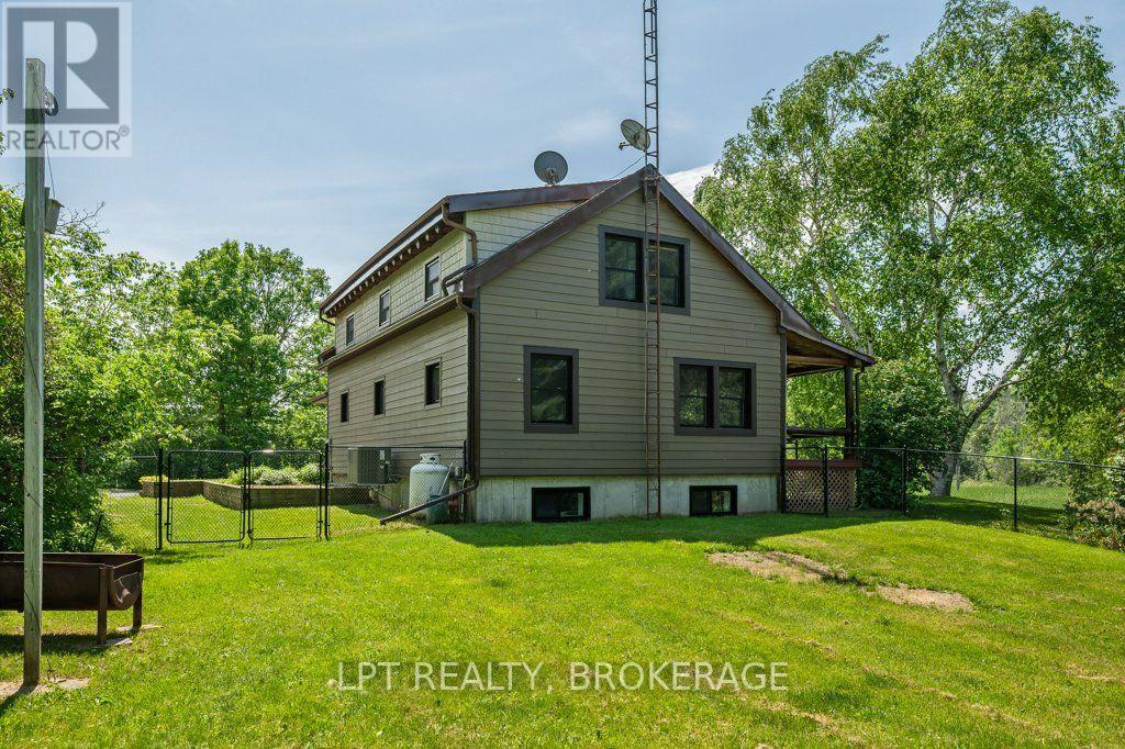 1922 Dover Road Property Photo 42