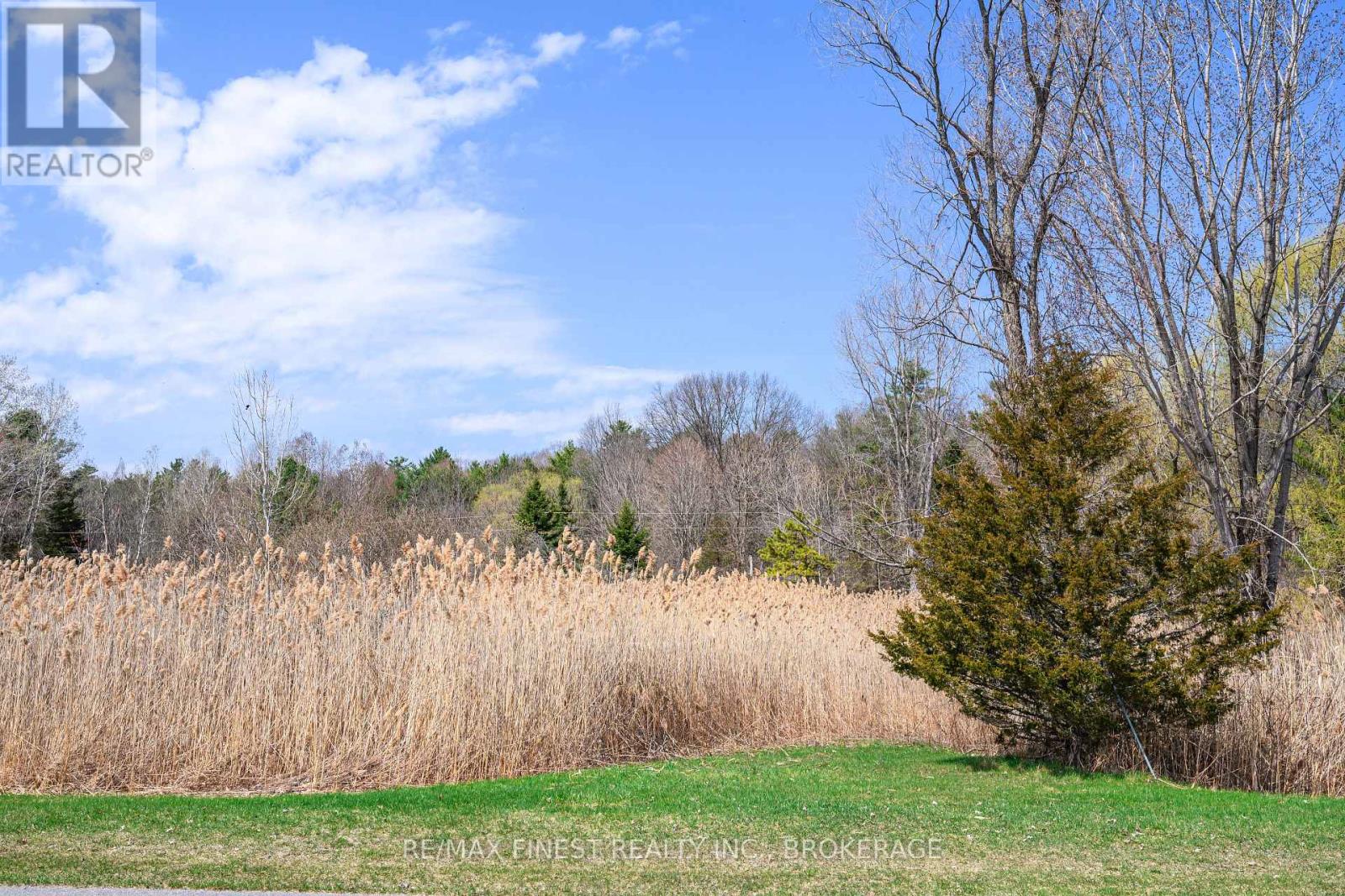 1168 Thousand Island Parkway Property Photo 1