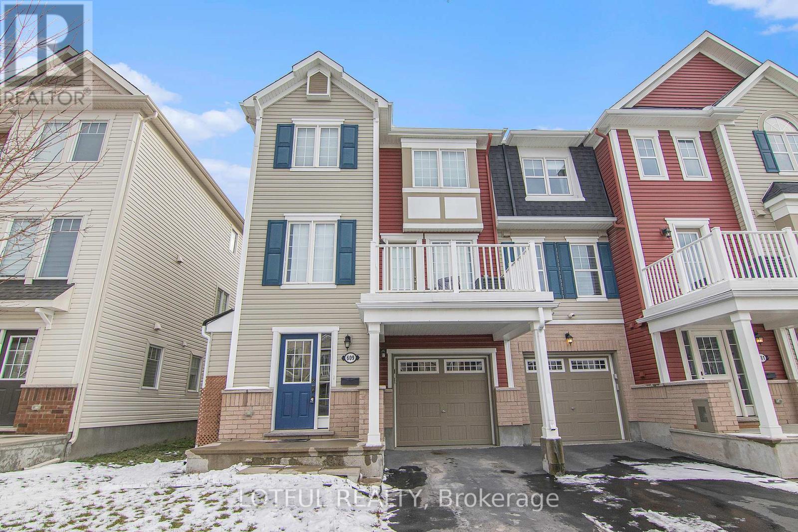 609 Foxlight Circle Property Photo 1