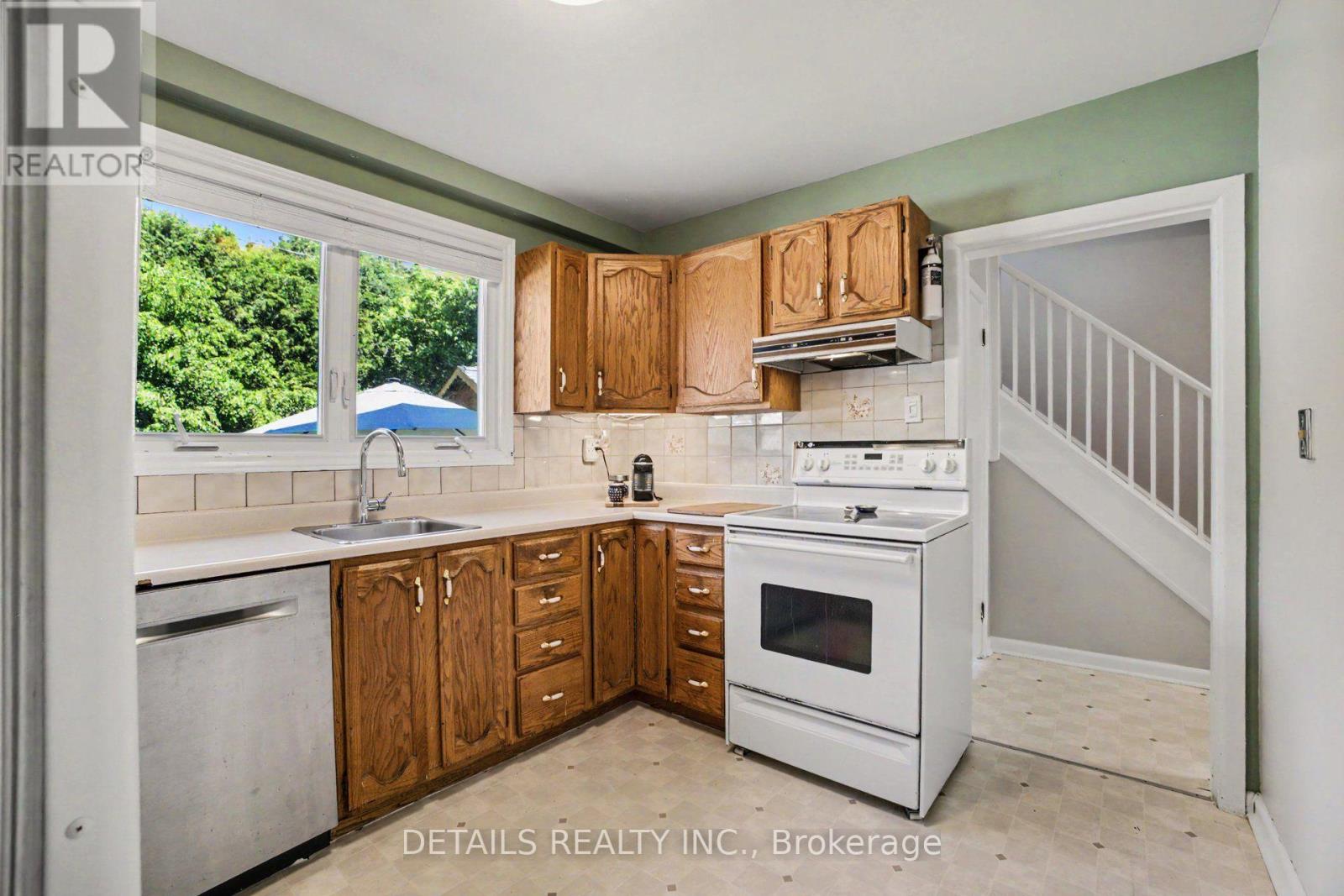 1233 Checkers Road Property Photo 7
