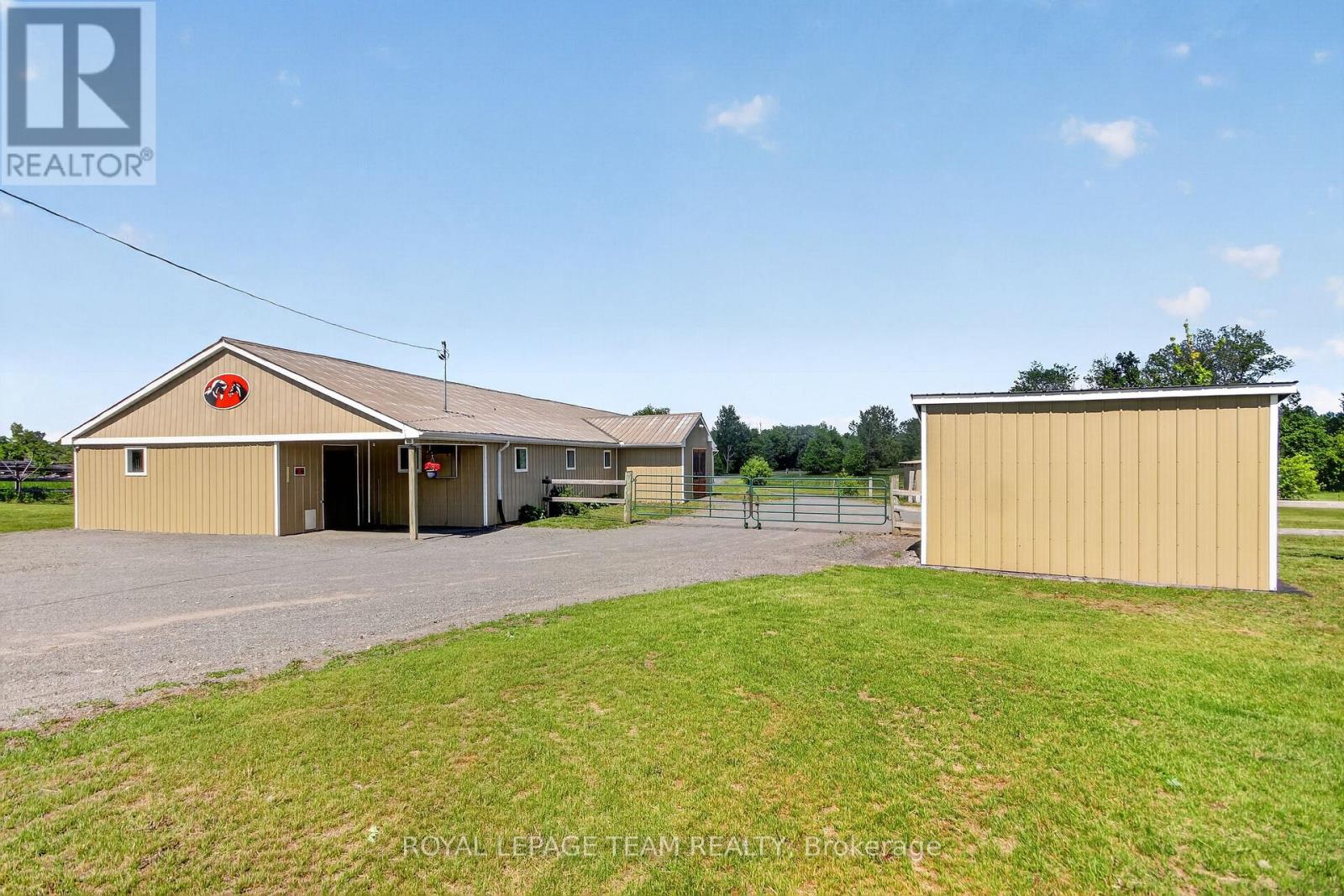 2867 Stagecoach Road Property Photo 4