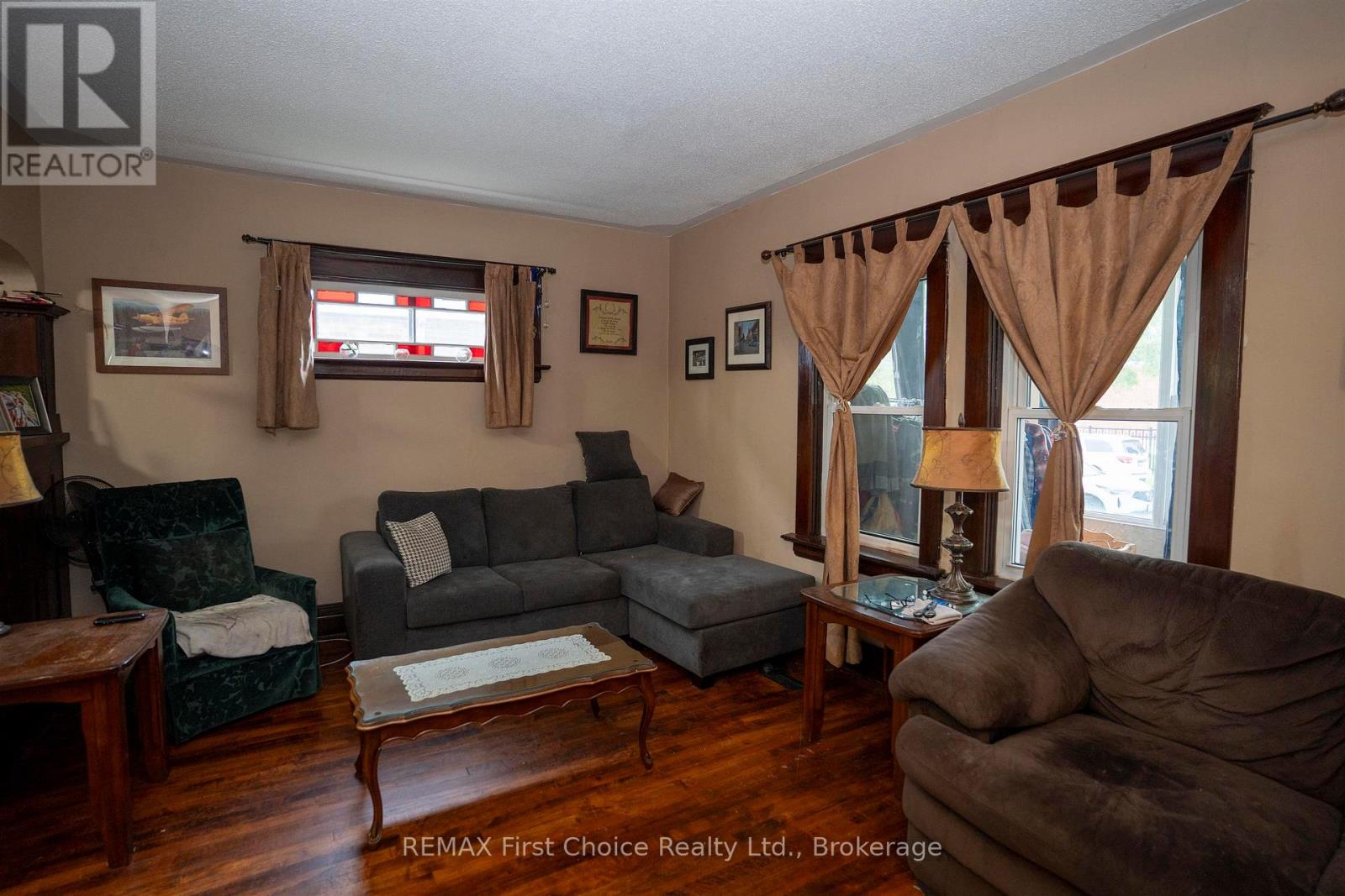 308 Archibald Street N Property Photo 5