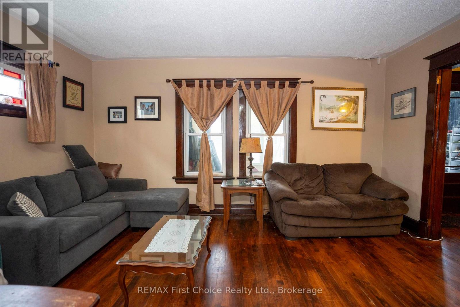 308 Archibald Street N Property Photo 7