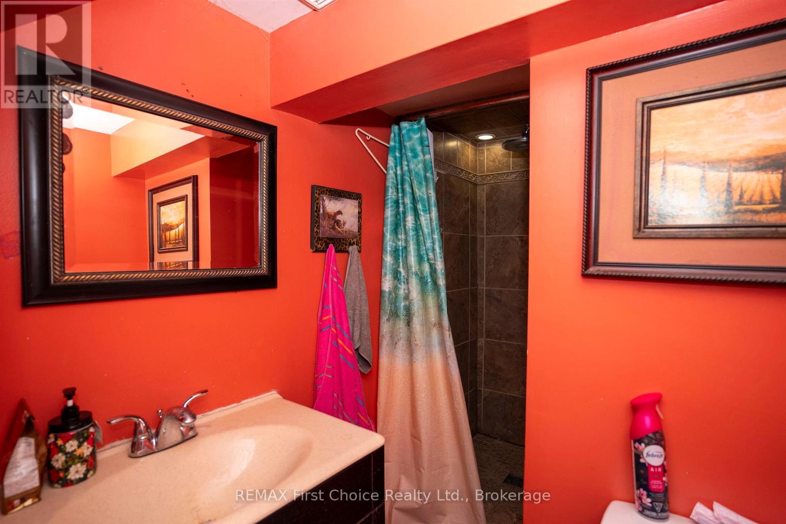 308 Archibald Street N Property Photo 30