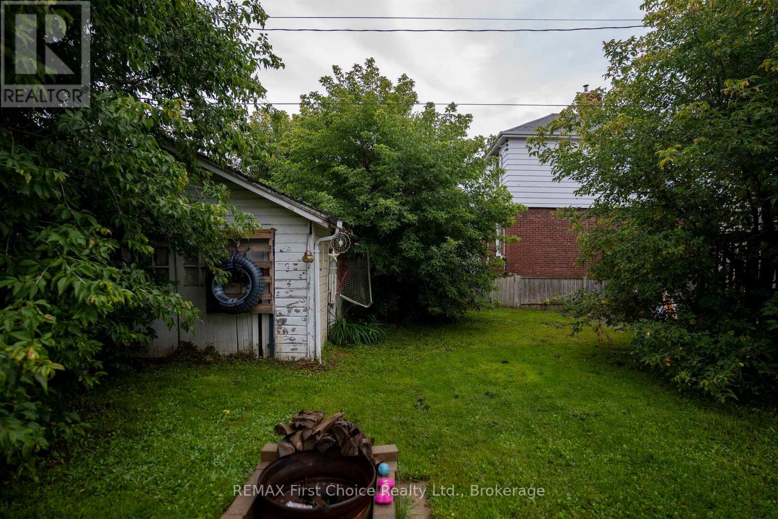 308 Archibald Street N Property Photo 36