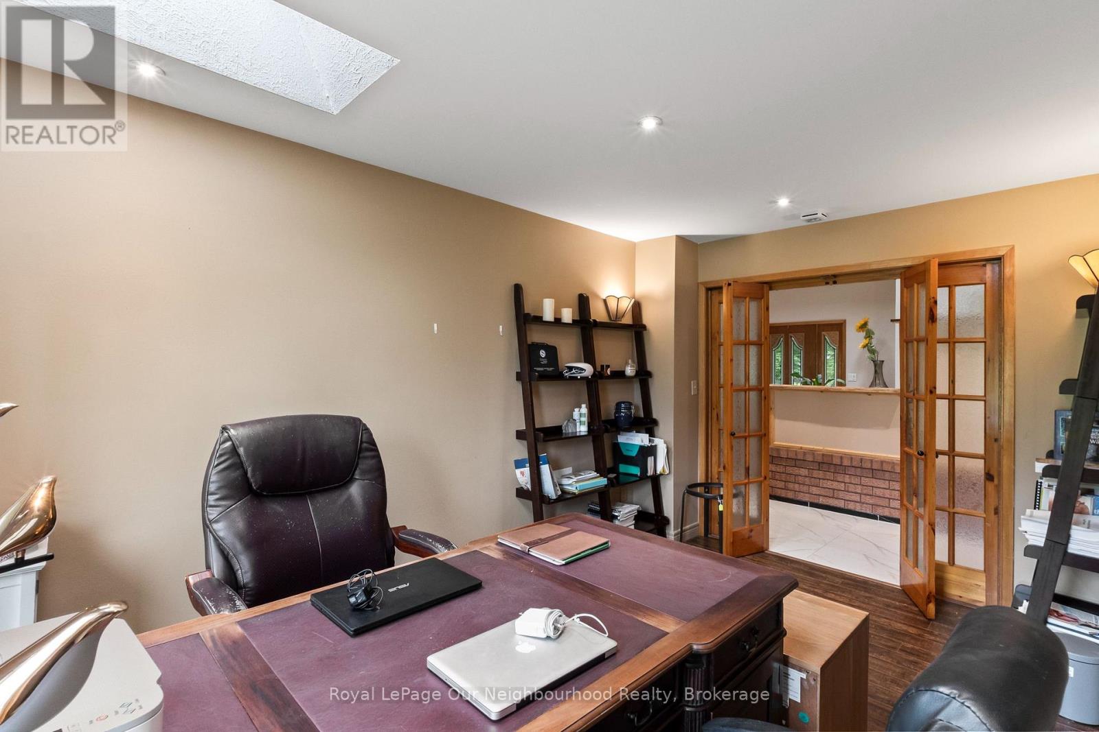 29 Edgewater Drive Property Photo 8