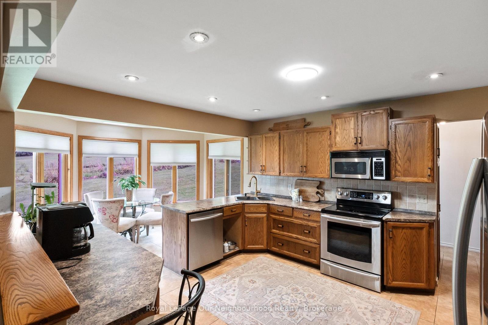29 Edgewater Drive Property Photo 12