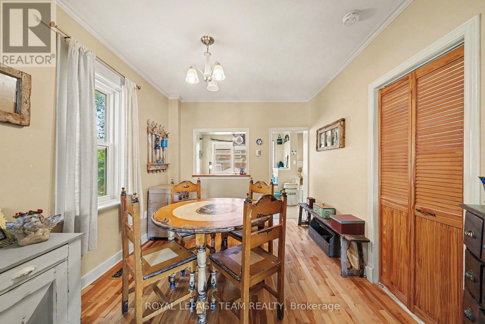 6577 Fourth Line Road Property Photo 6