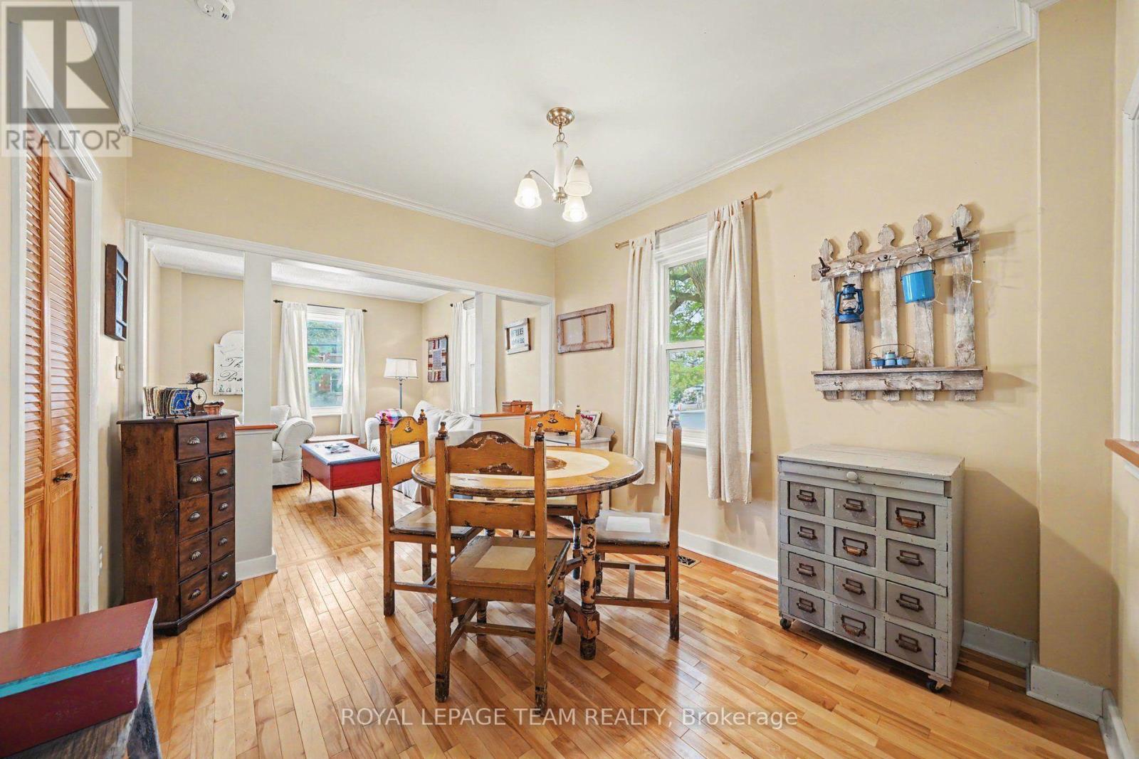 6577 Fourth Line Road Property Photo 11