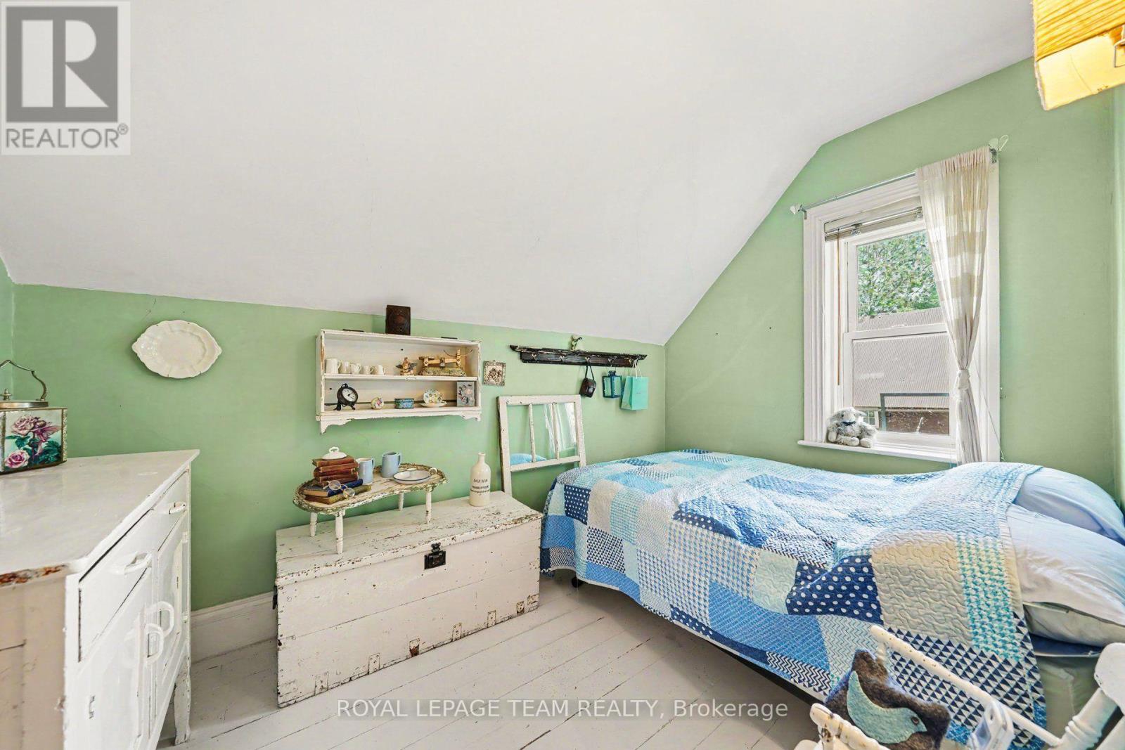 6577 Fourth Line Road Property Photo 15