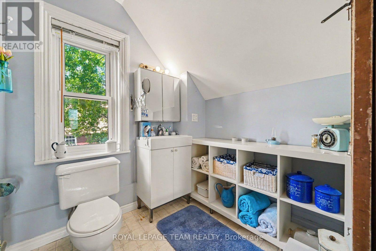 6577 Fourth Line Road Property Photo 16
