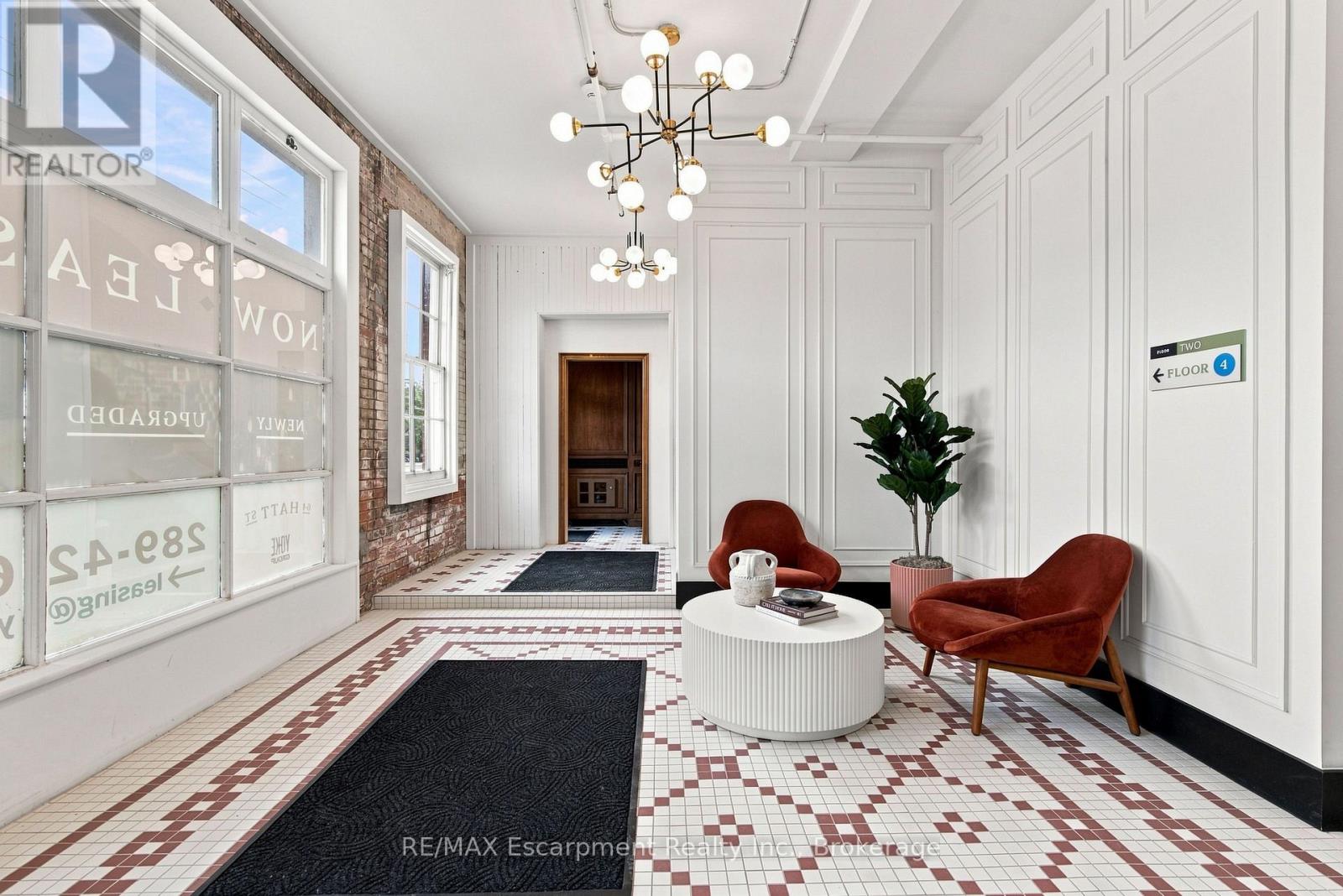 205 - 64 Hatt Street Property Photo 8
