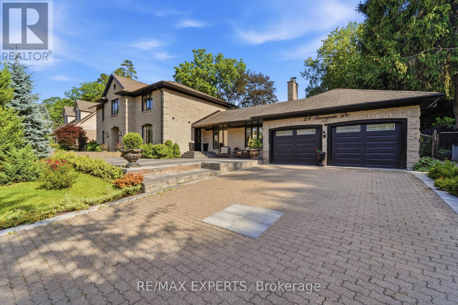 28 Stonegate Drive Property Photo 4