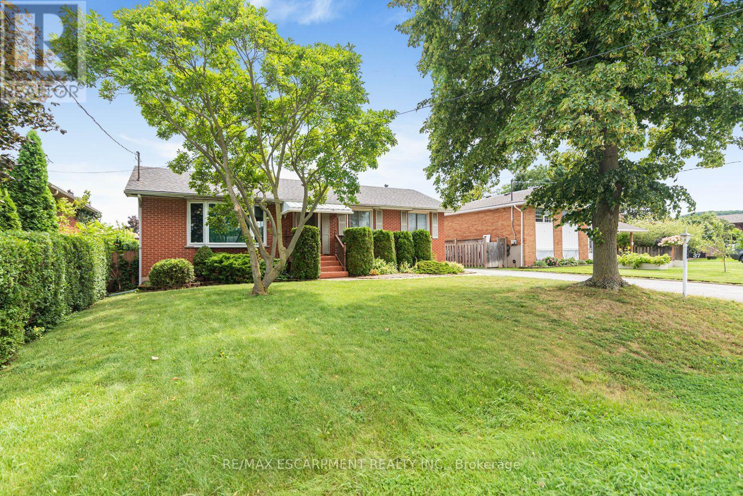 37 Lorne Avenue Property Photo 5