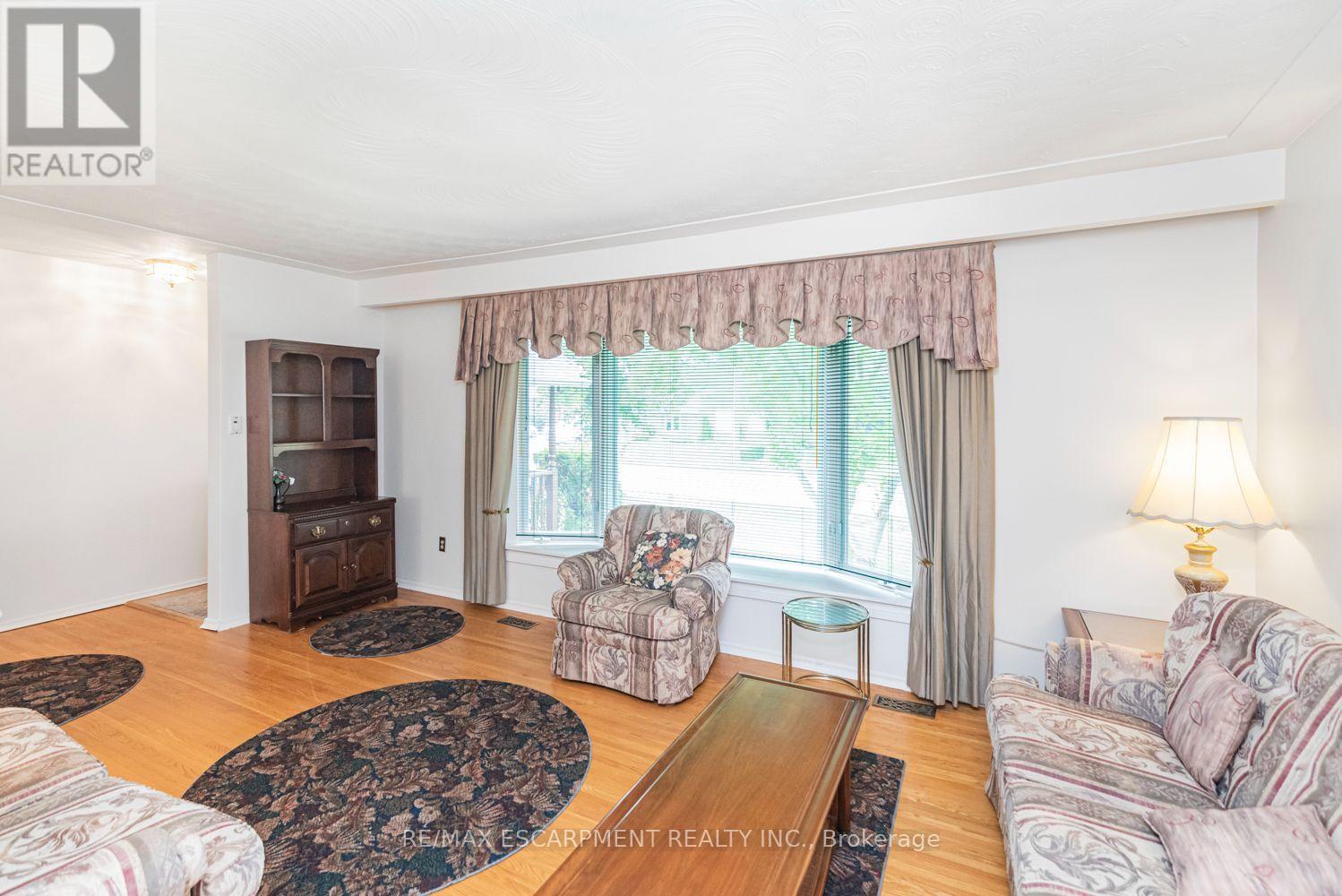 37 Lorne Avenue Property Photo 8