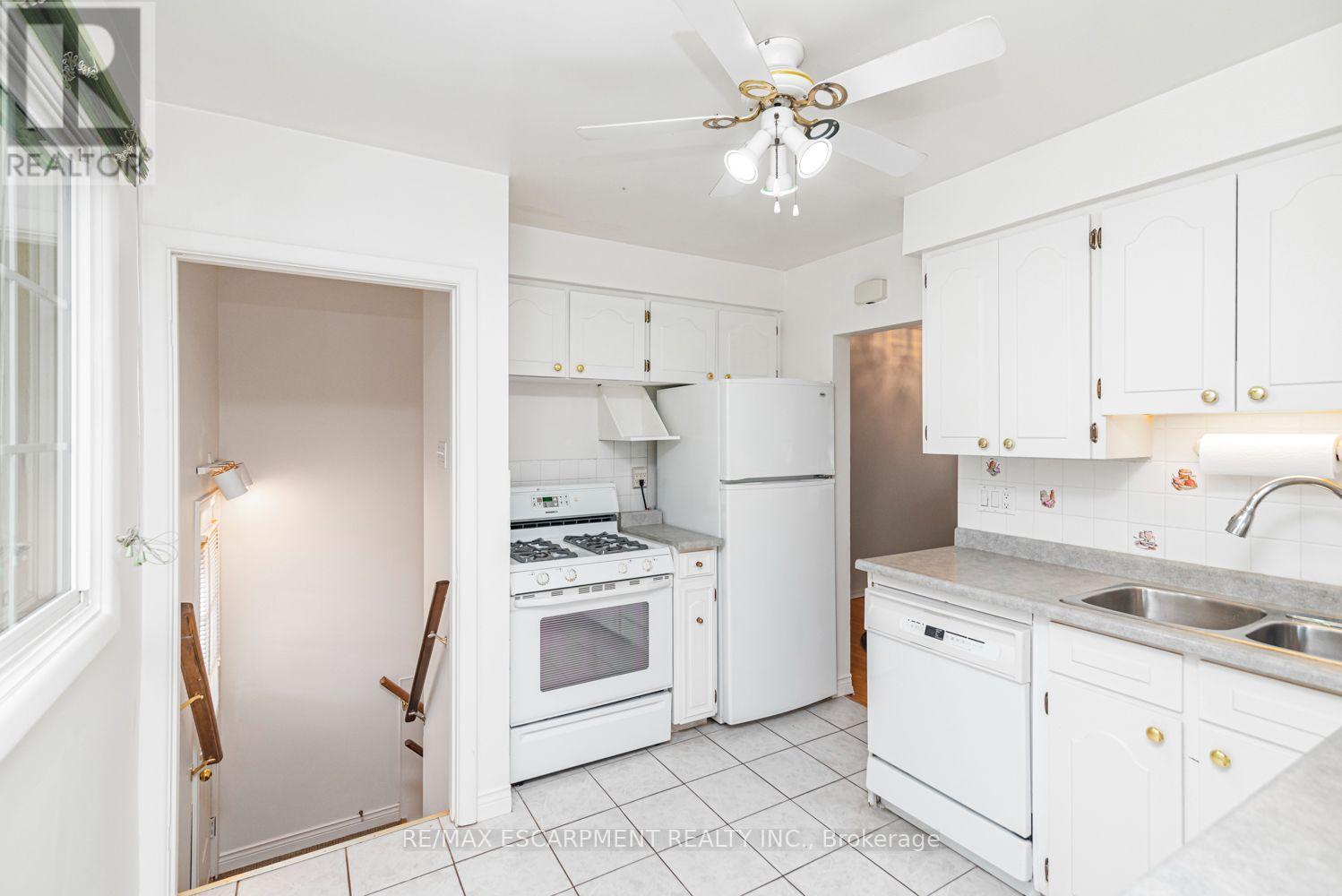 37 Lorne Avenue Property Photo 13