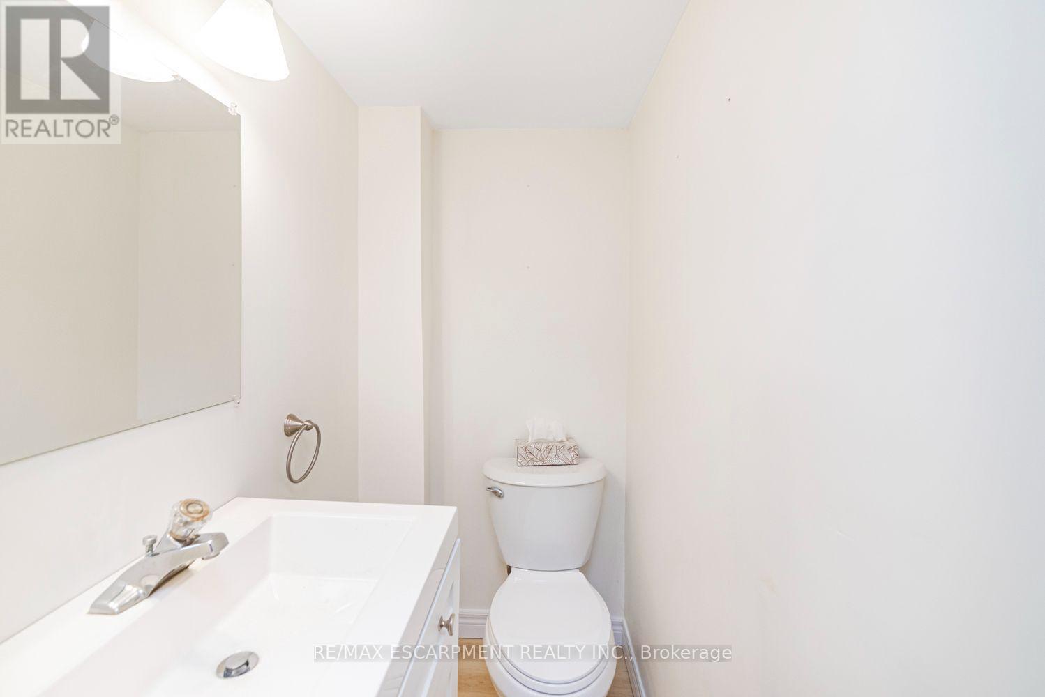 37 Lorne Avenue Property Photo 22