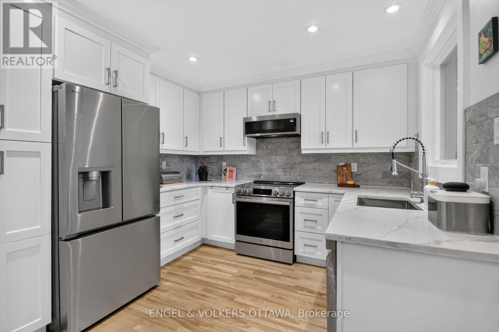 390 Princeton Avenue Property Photo 12