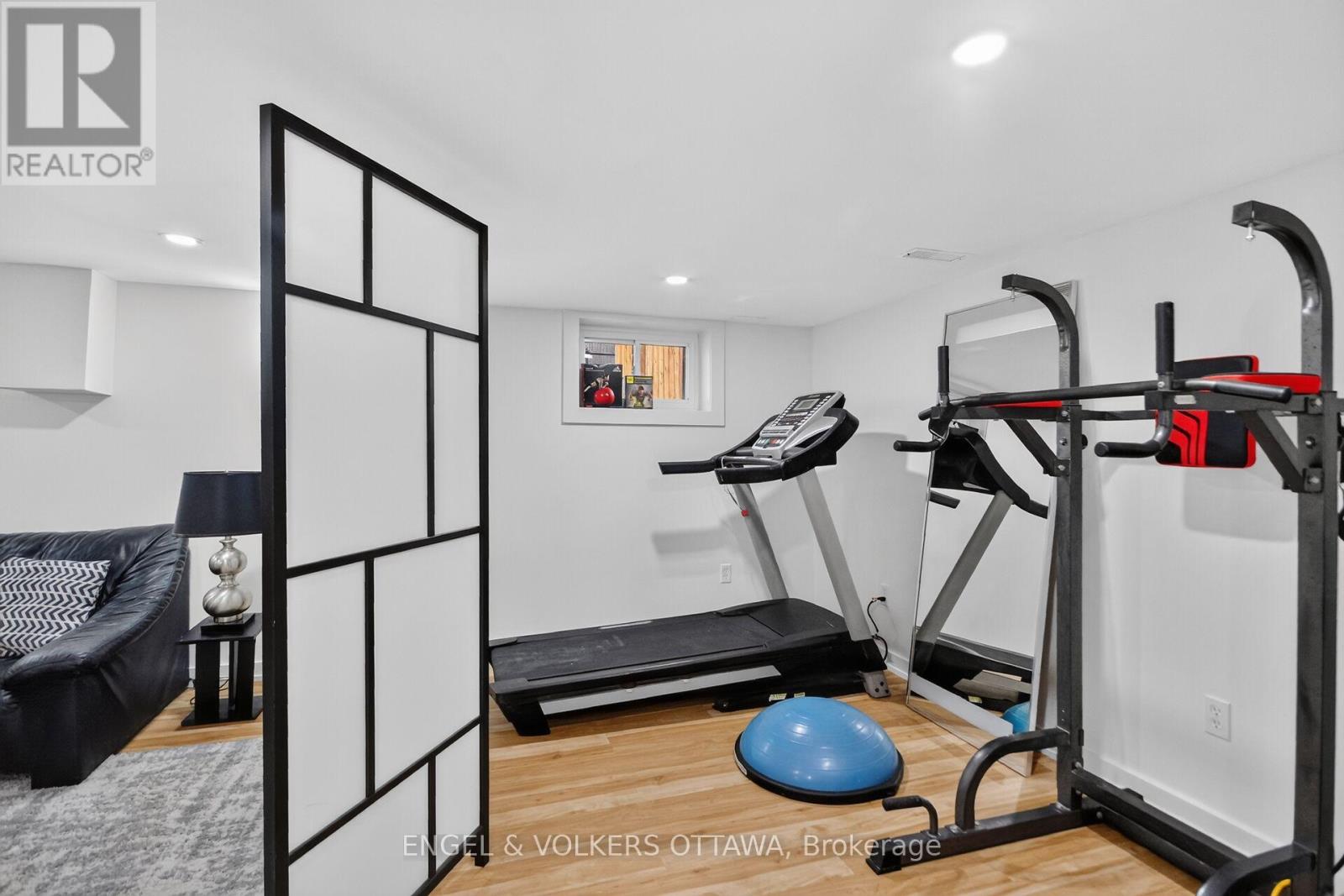 390 Princeton Avenue Property Photo 41