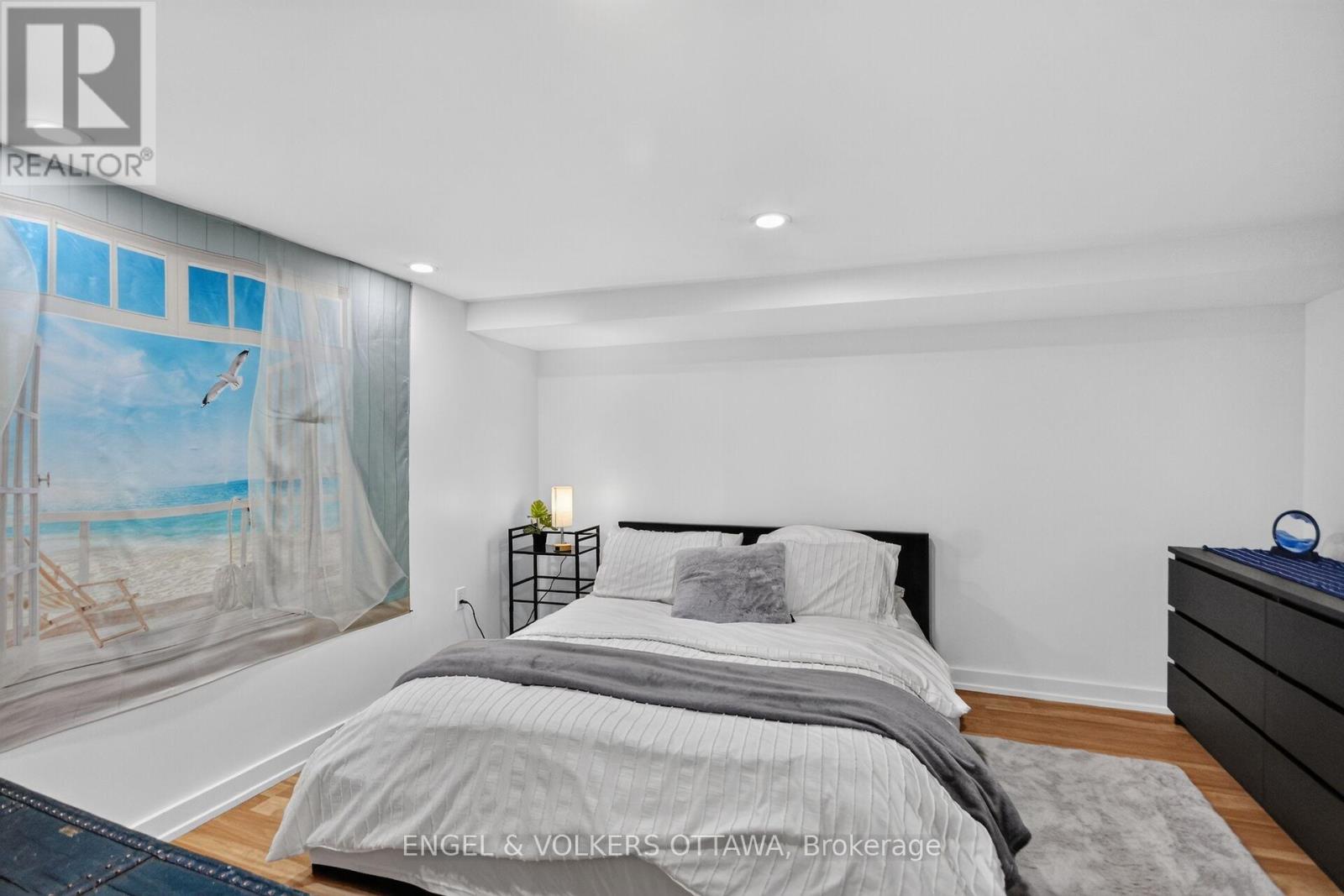 390 Princeton Avenue Property Photo 42