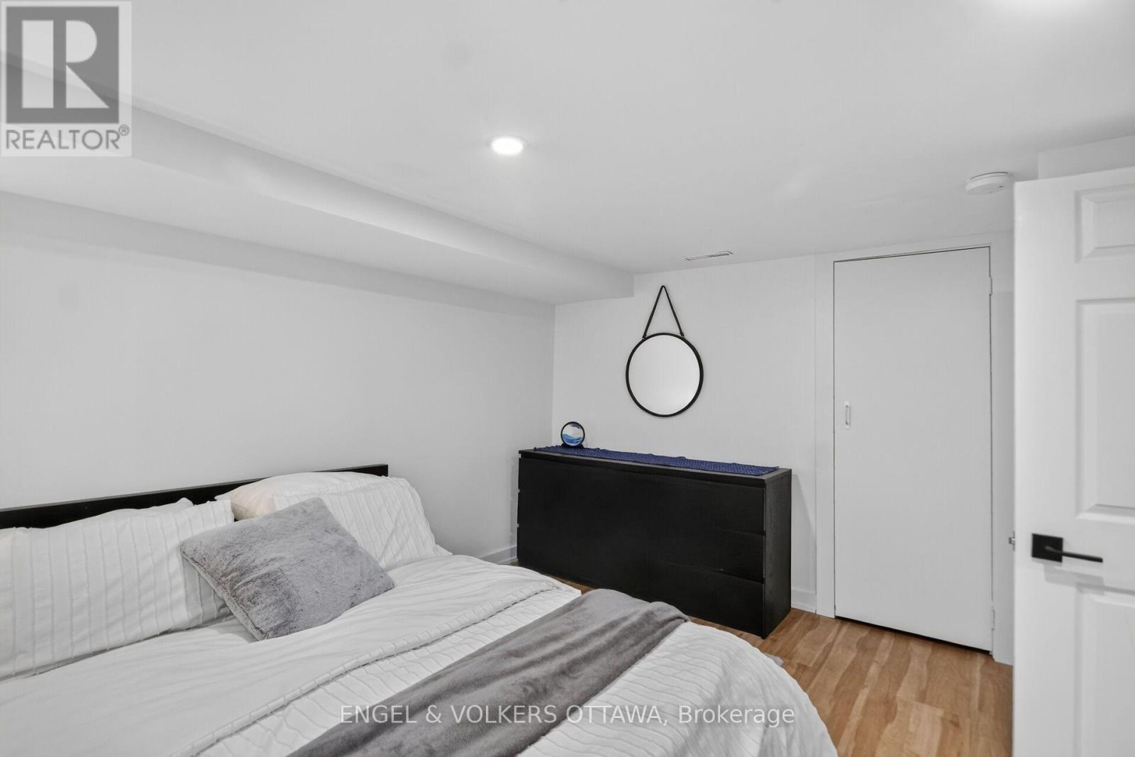 390 Princeton Avenue Property Photo 43