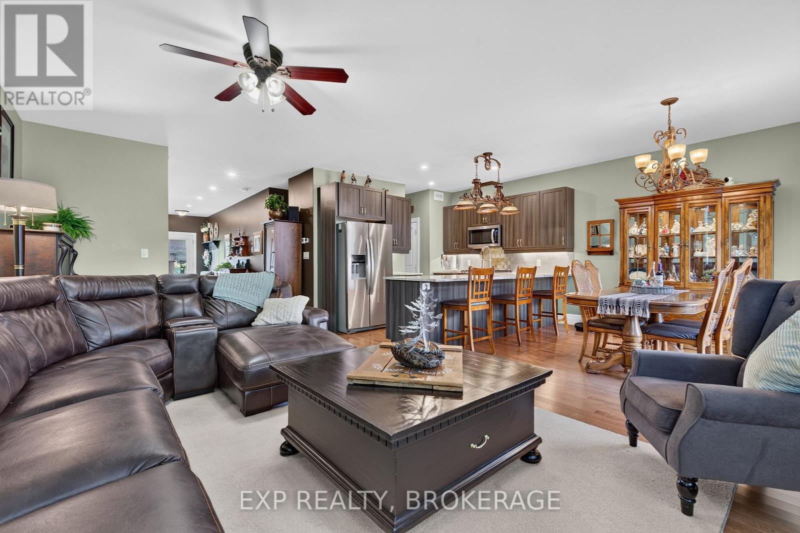 32 Curtis Street Property Photo 10