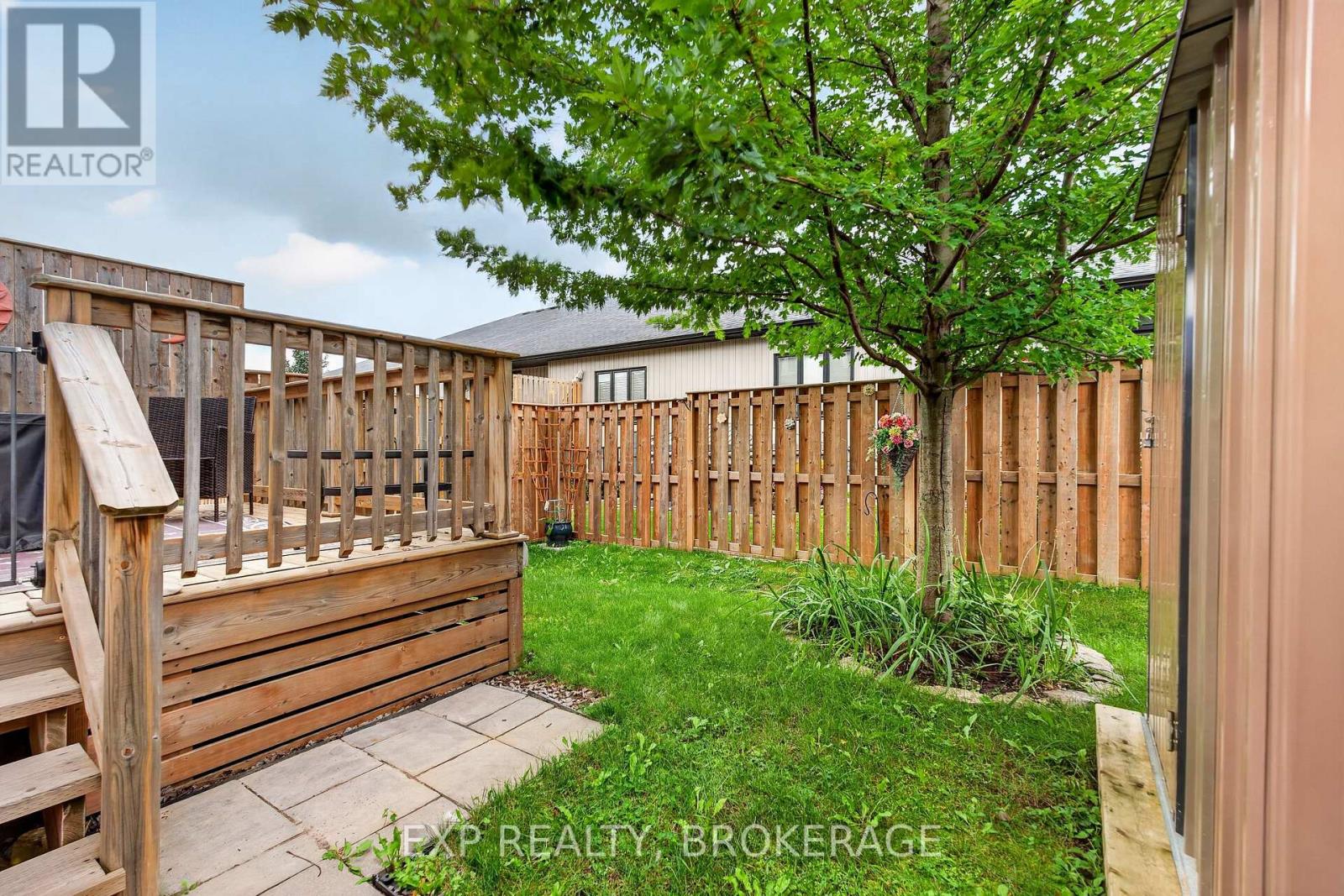 32 Curtis Street Property Photo 45