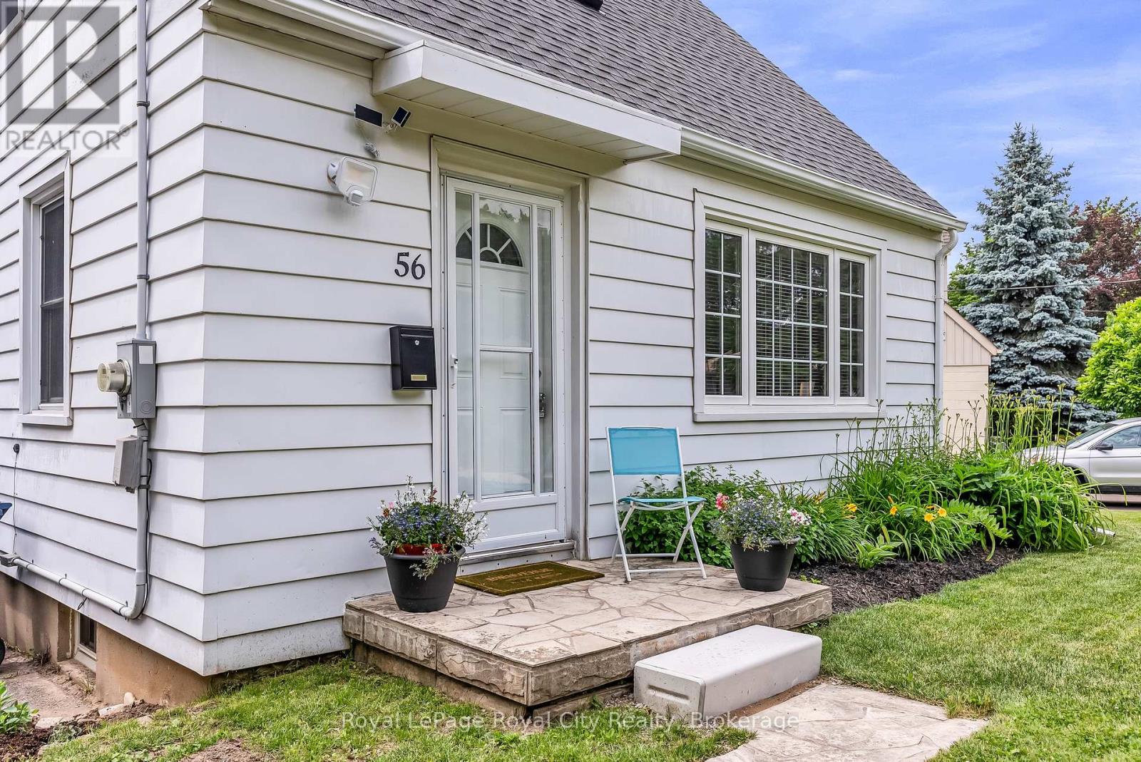56 WINSTON CRESCENT