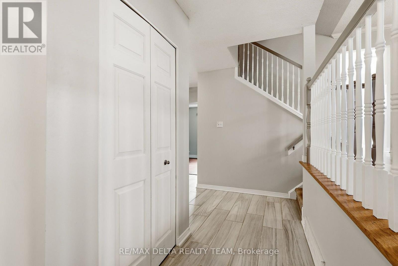 1587 Maxime Street Property Photo 5
