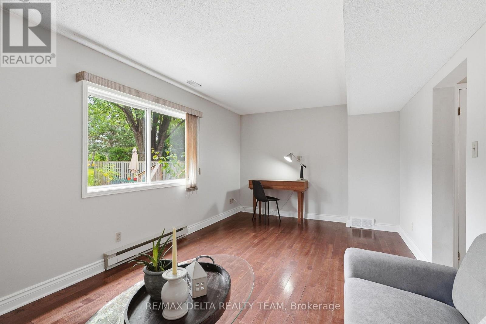 1587 Maxime Street Property Photo 11