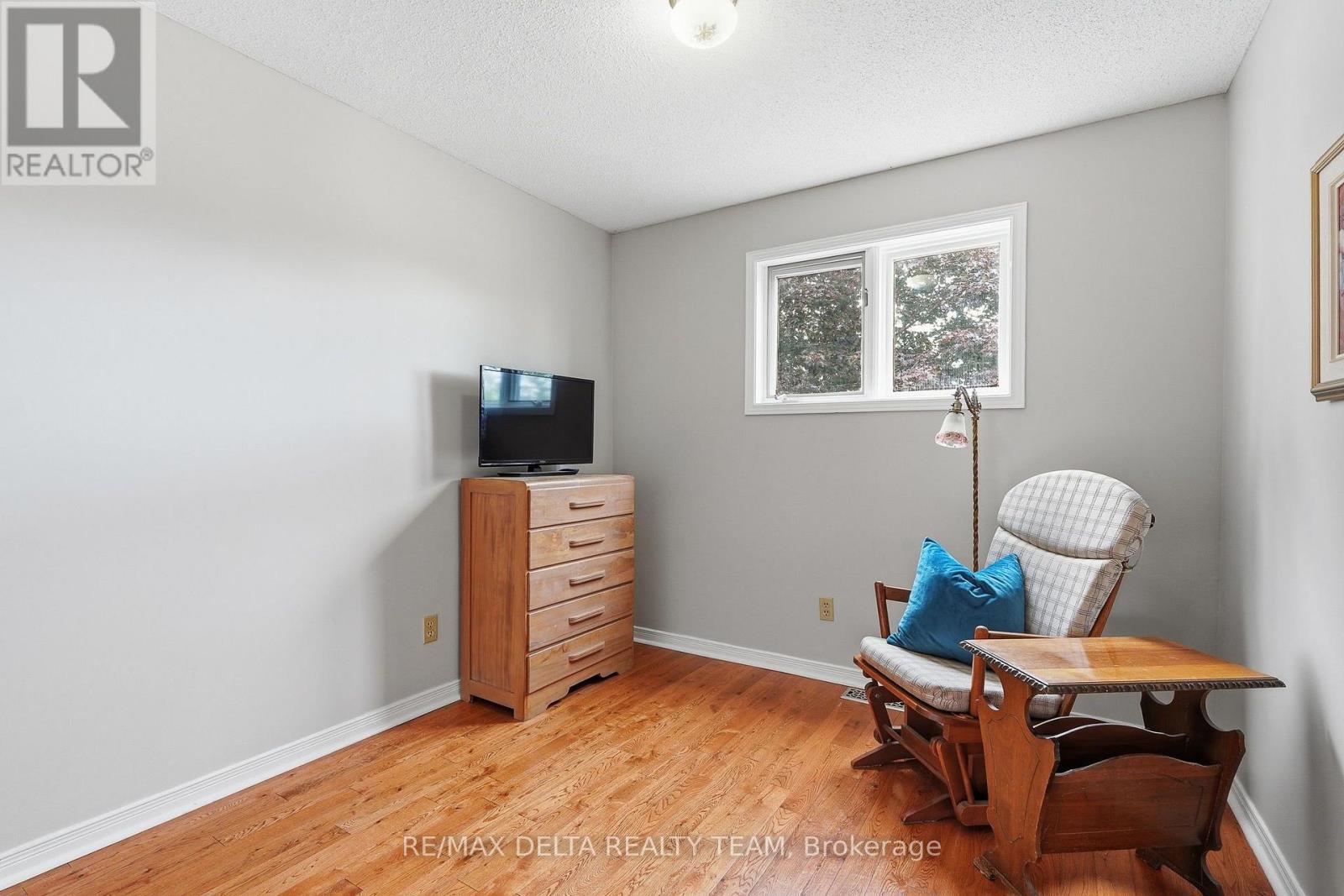 1587 Maxime Street Property Photo 22
