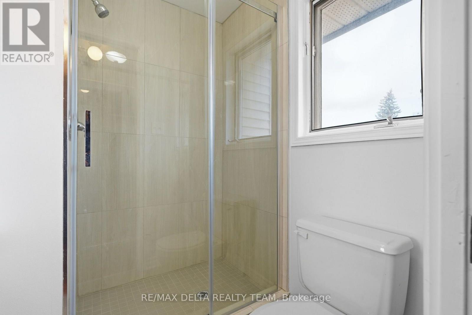 1587 Maxime Street Property Photo 27