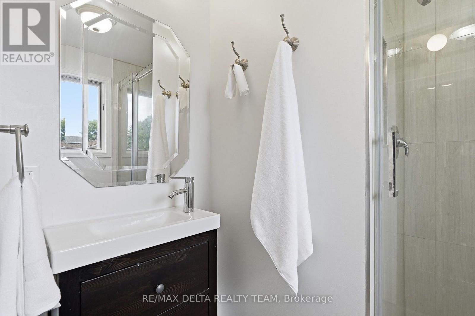 1587 Maxime Street Property Photo 28