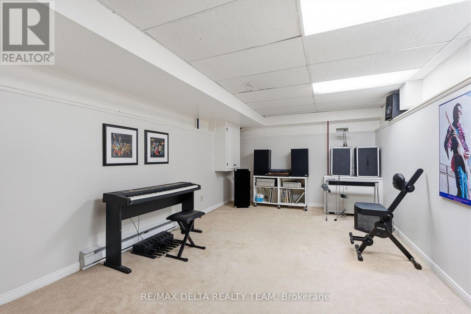 1587 Maxime Street Property Photo 30