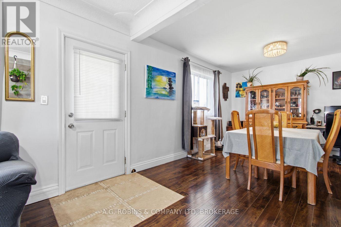 54 Clifford Avenue Property Photo 3