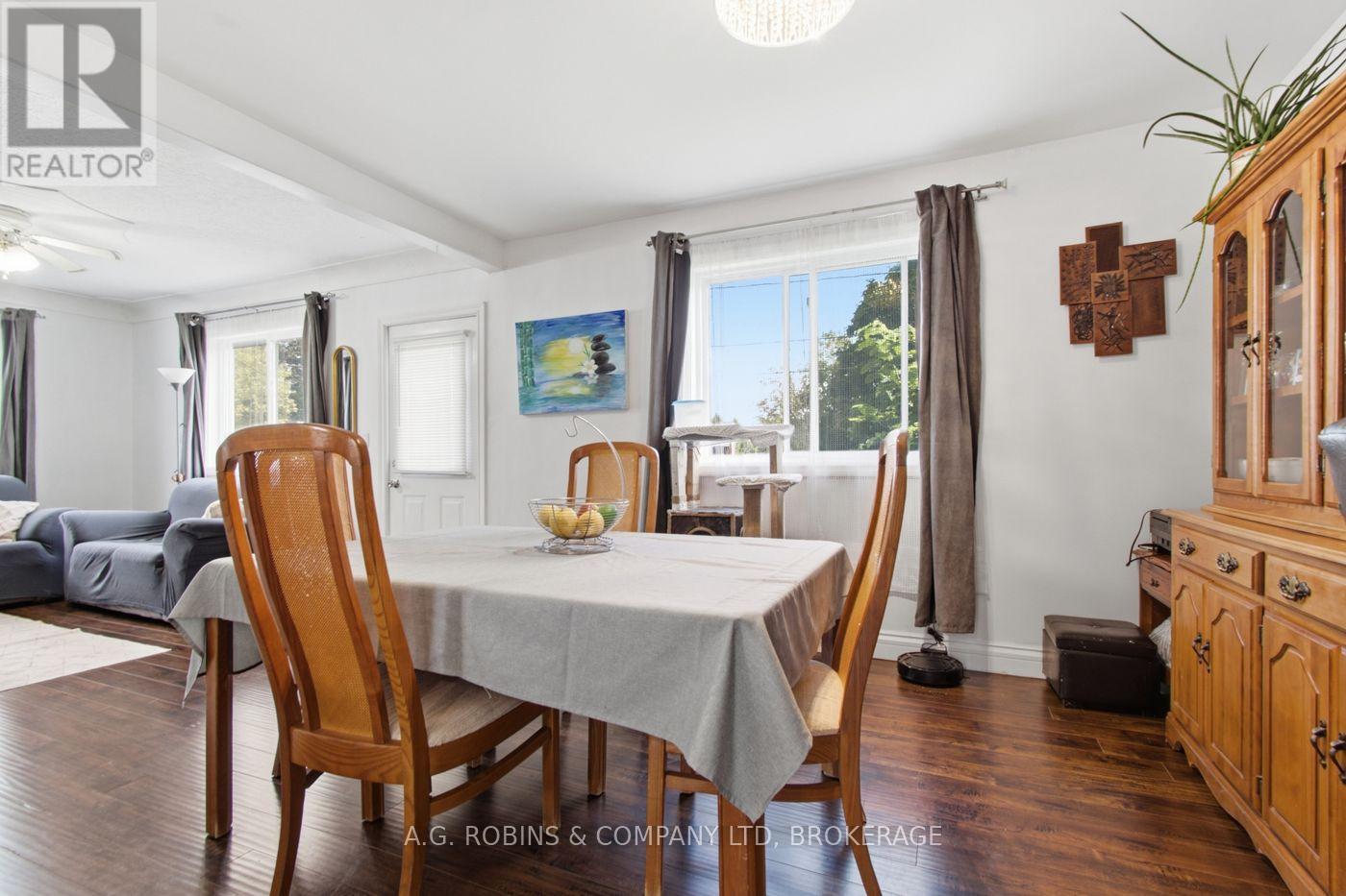 54 Clifford Avenue Property Photo 7