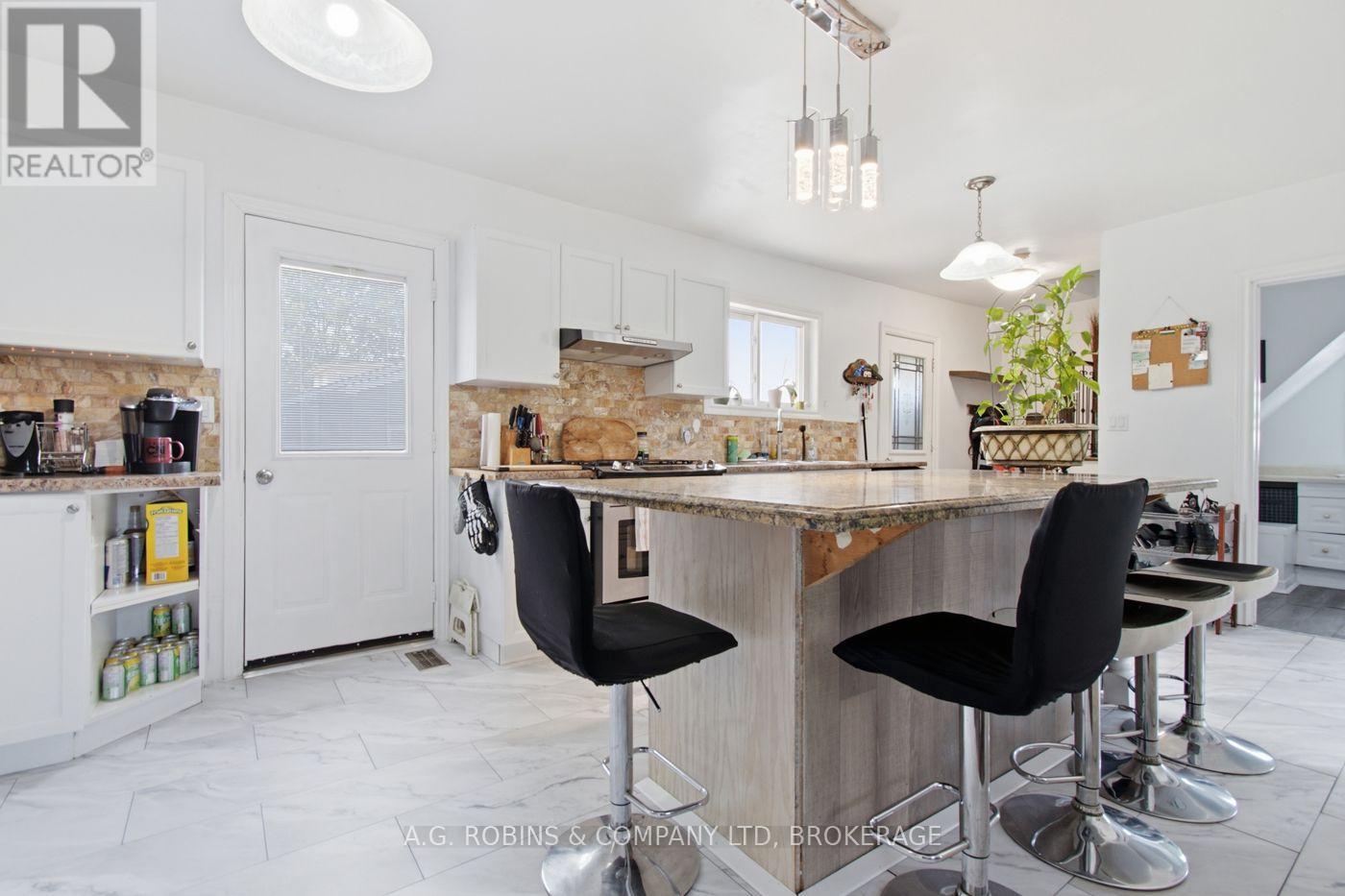 54 Clifford Avenue Property Photo 16