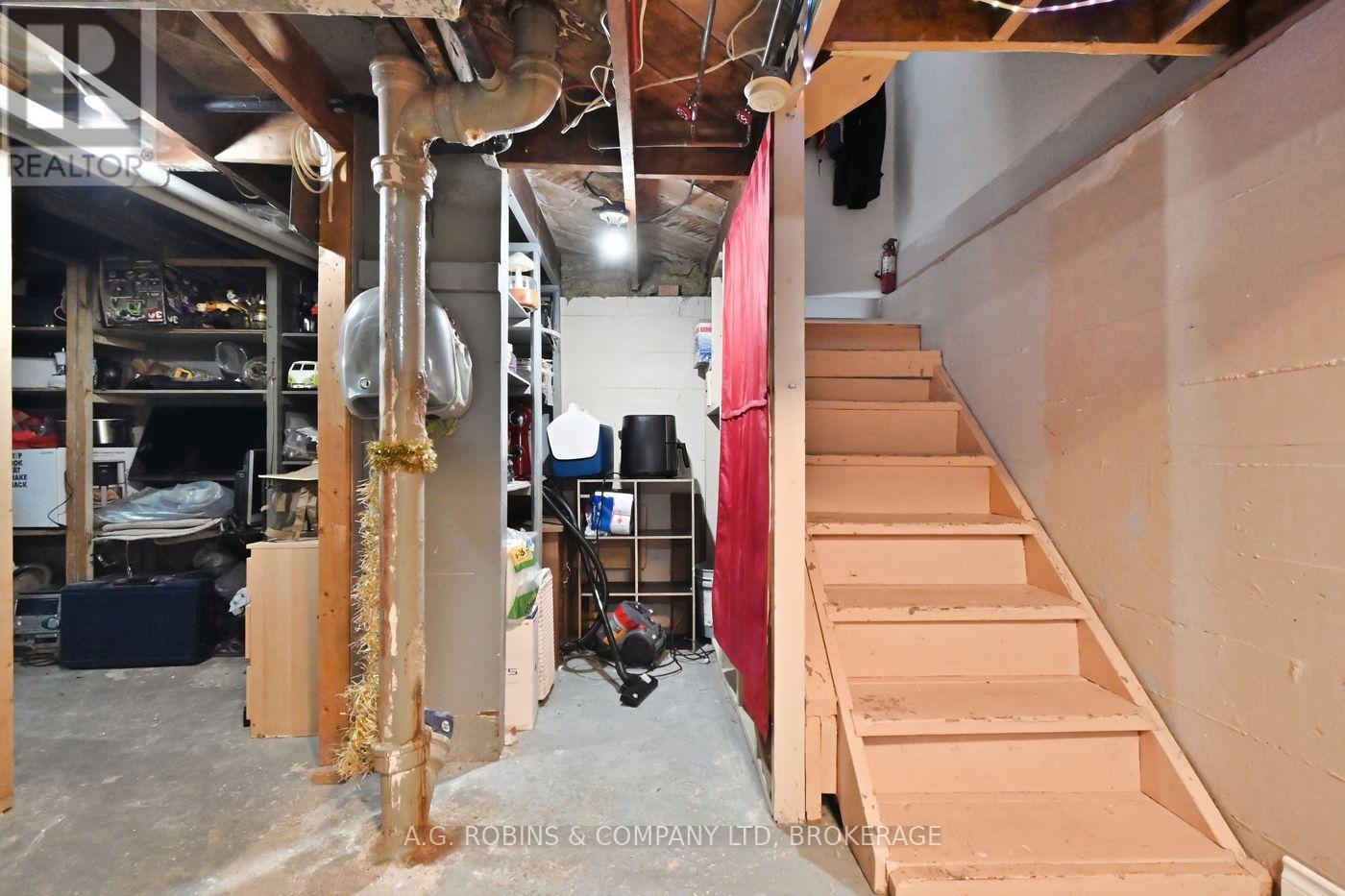 54 Clifford Avenue Property Photo 30