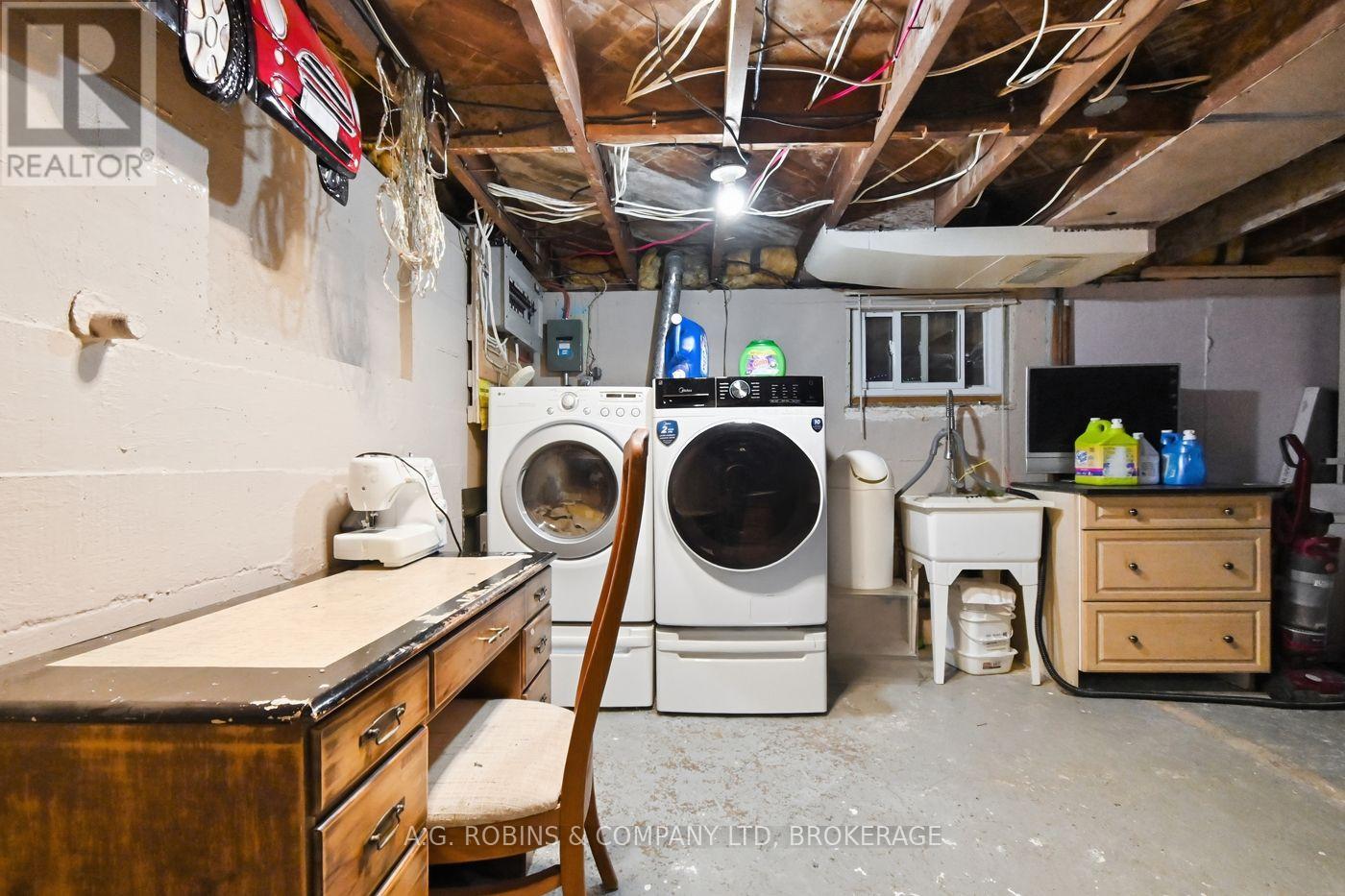 54 Clifford Avenue Property Photo 31