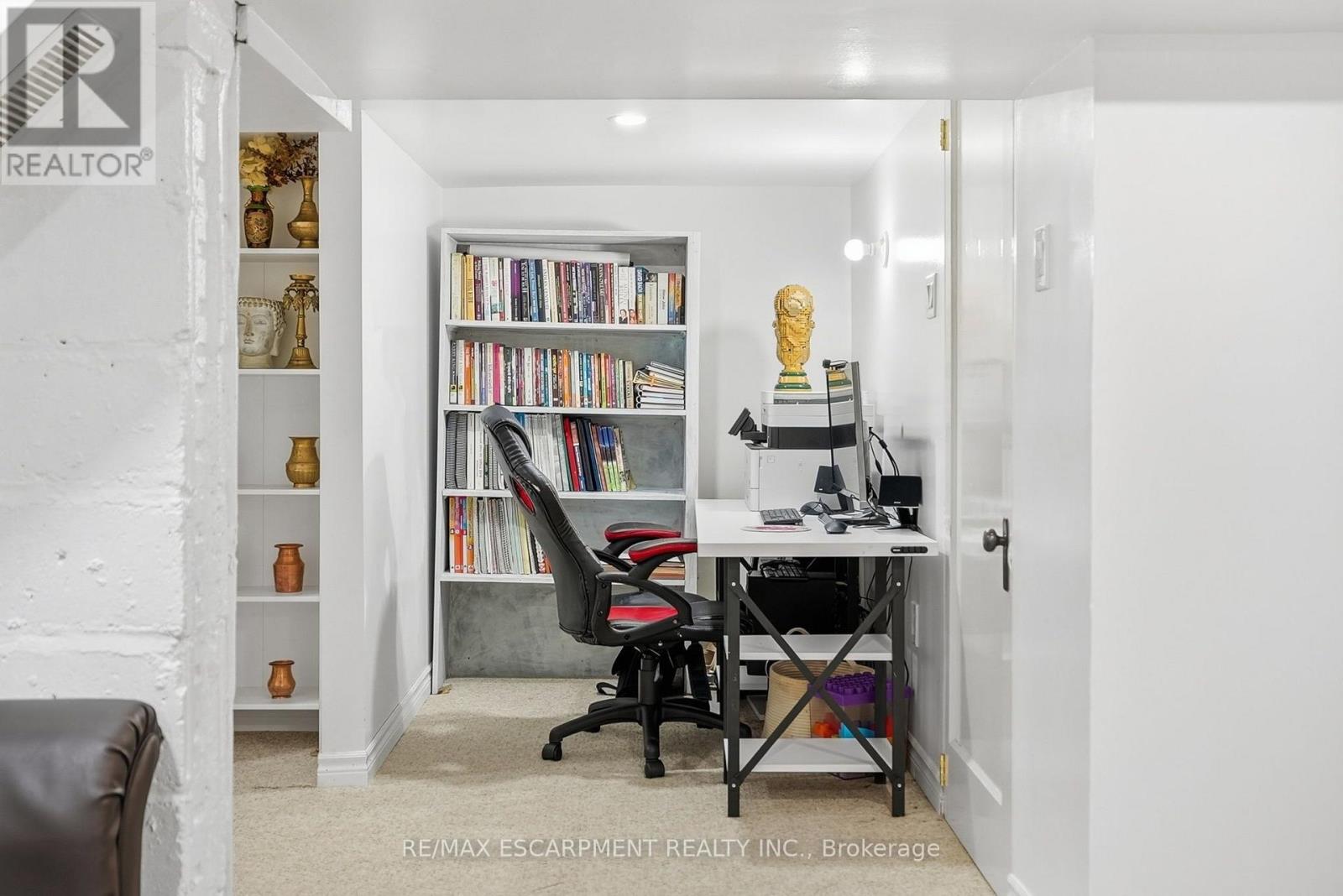 127 Park Row N Property Photo 19
