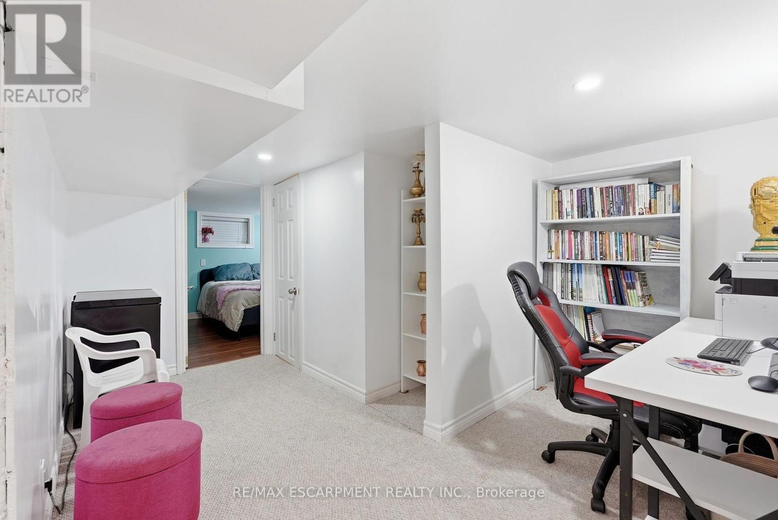 127 Park Row N Property Photo 20