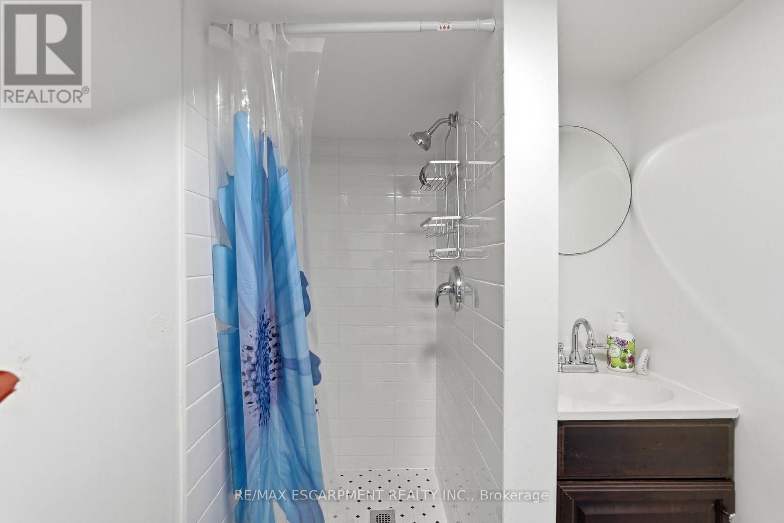 127 Park Row N Property Photo 23