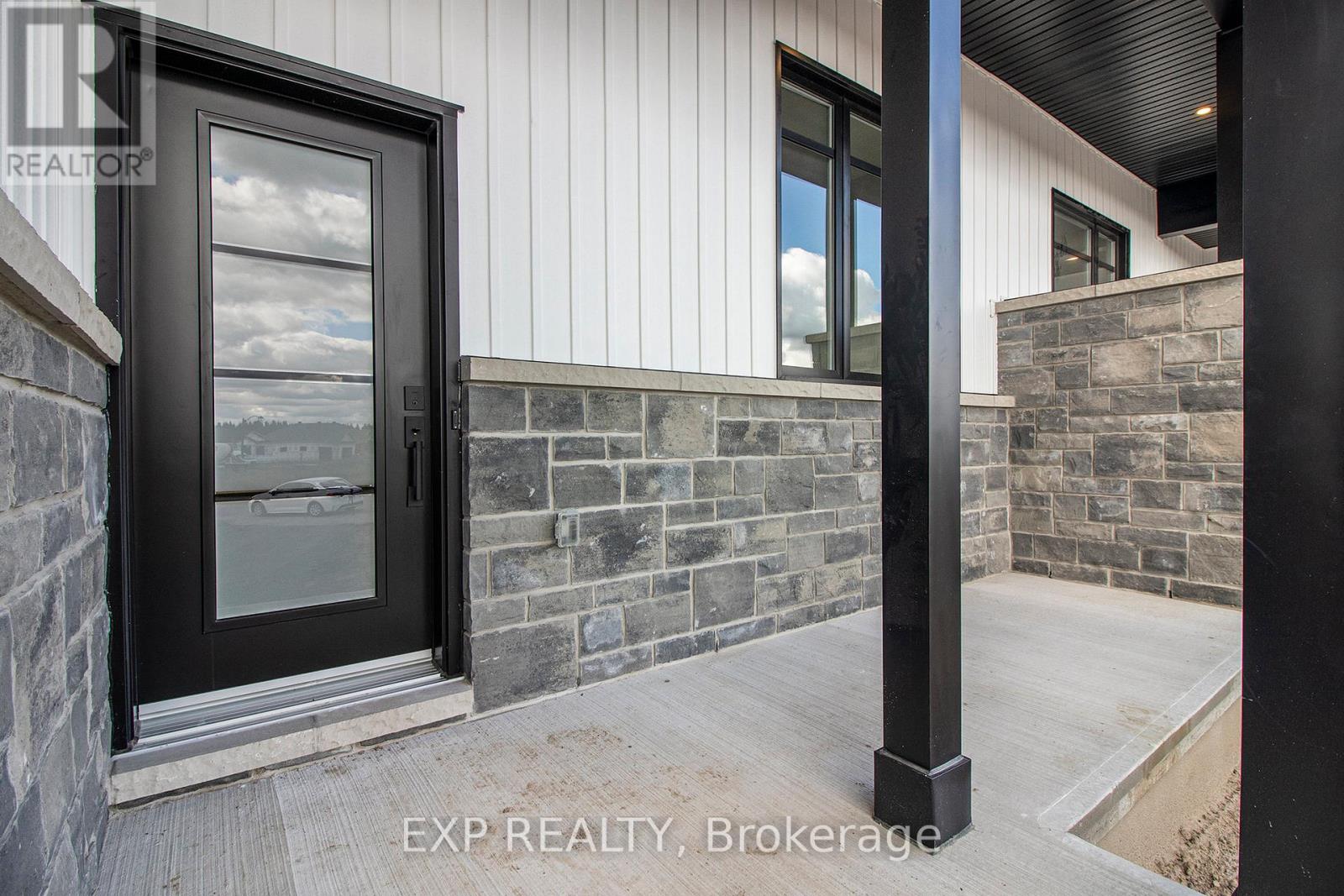 803 Lacroix Road Property Photo 6