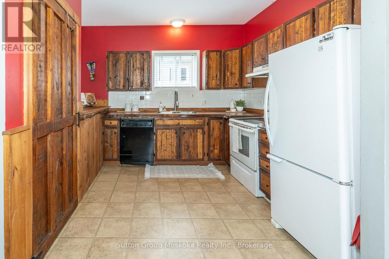184 Main Street Property Photo 13