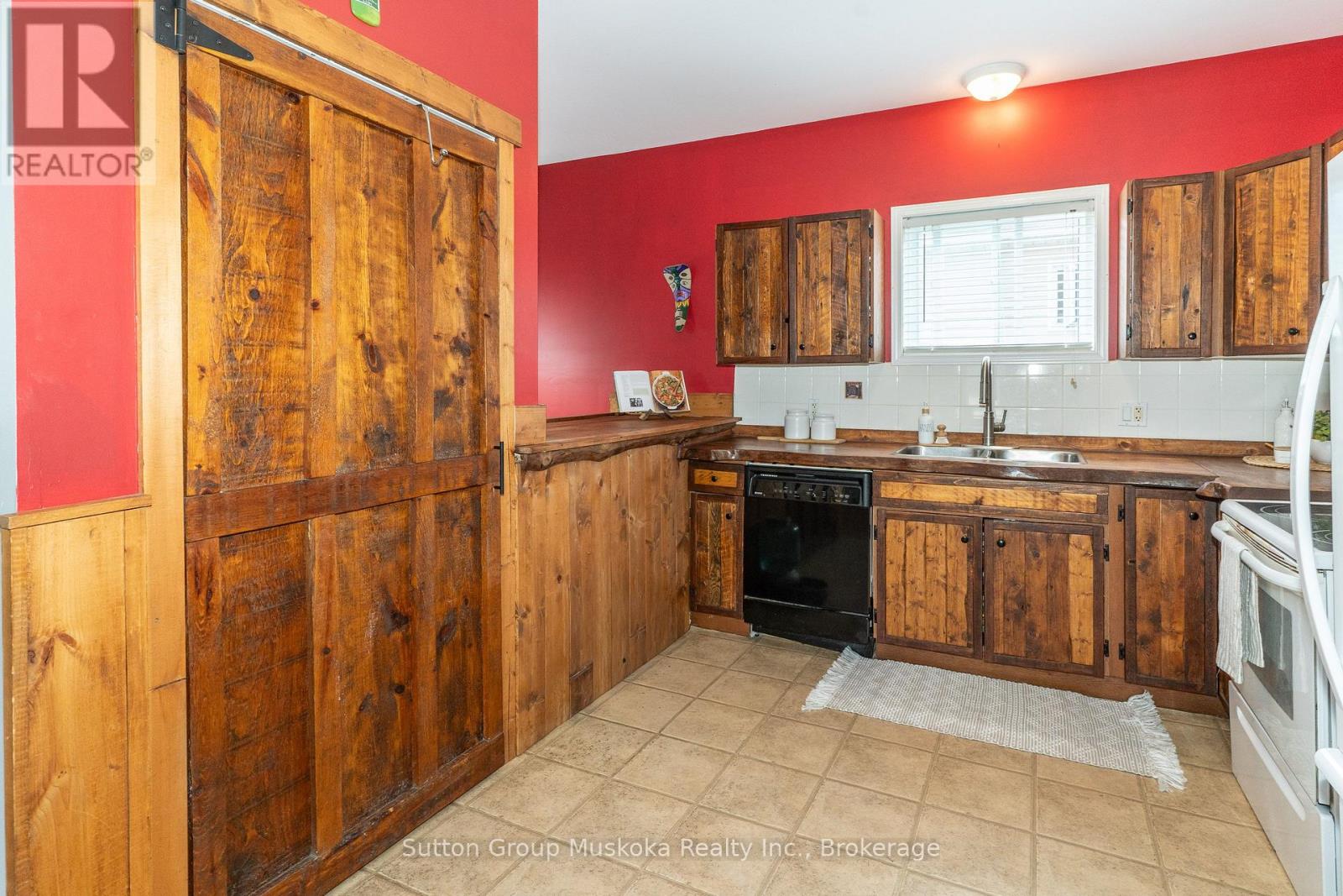 184 Main Street Property Photo 14